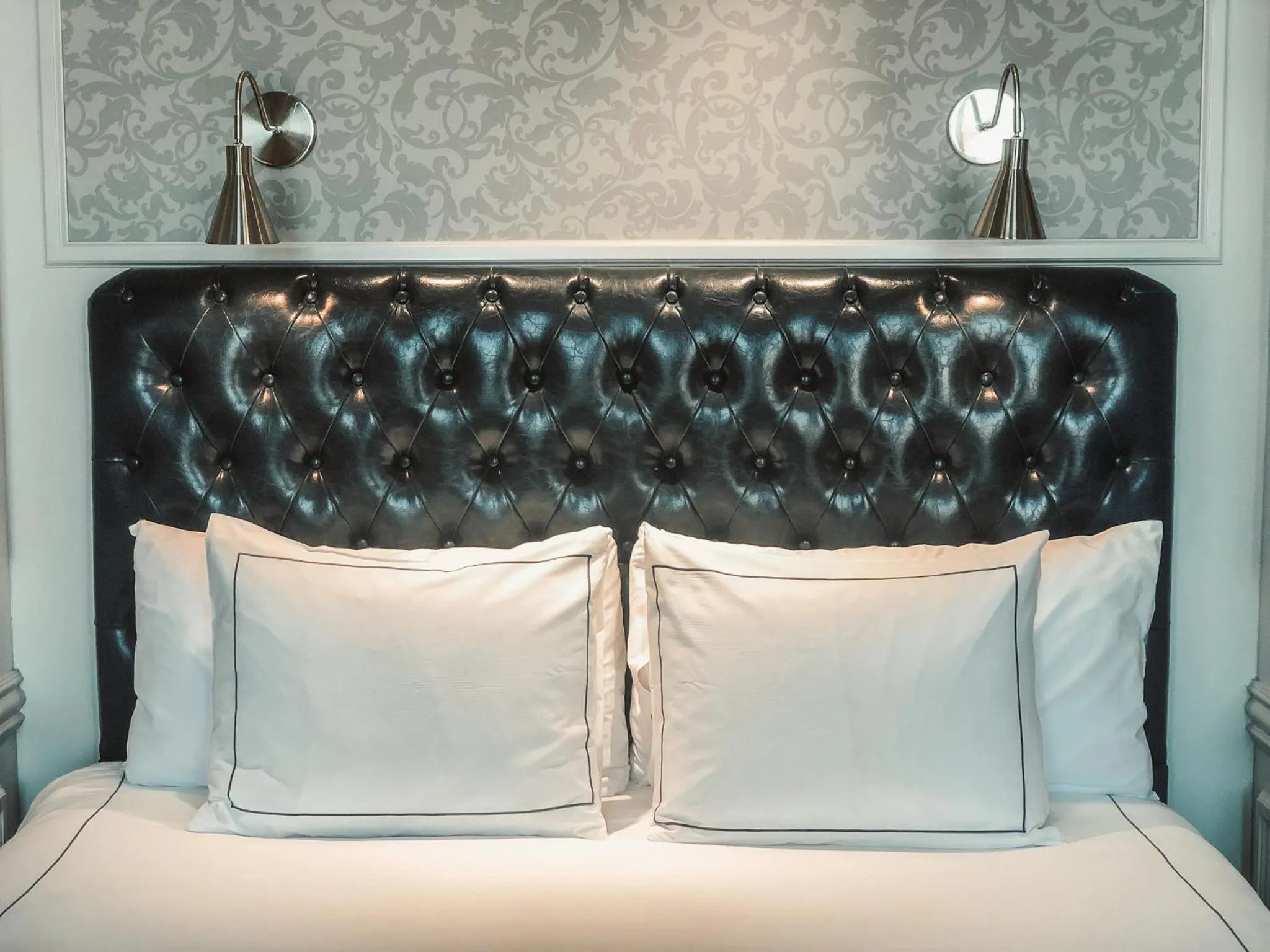 Bed in The Adelphi Hotel