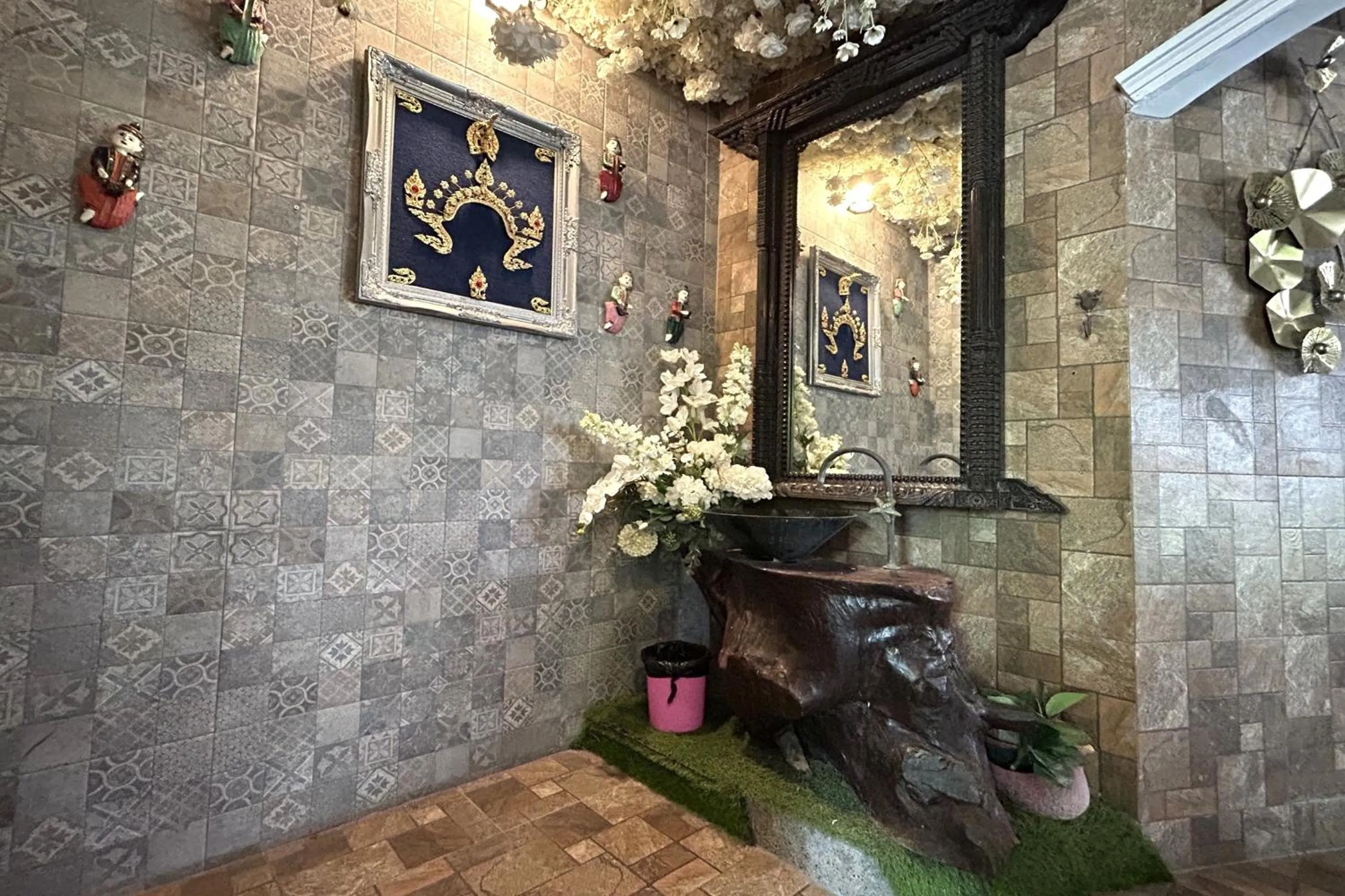 Decorative detail in Nice Villa Resort Hat Yai