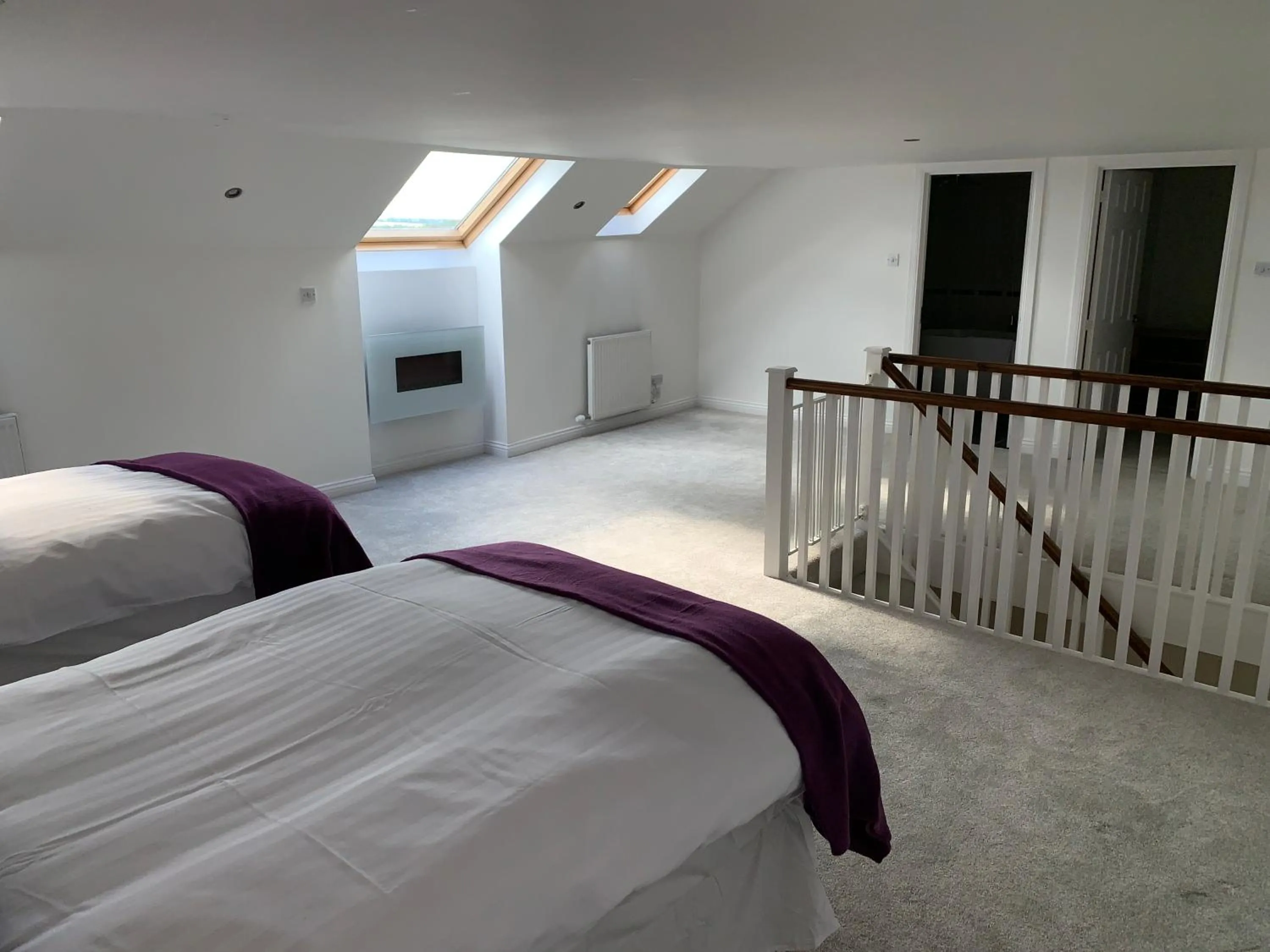 Other, Bed in The Village Tavern Apartment