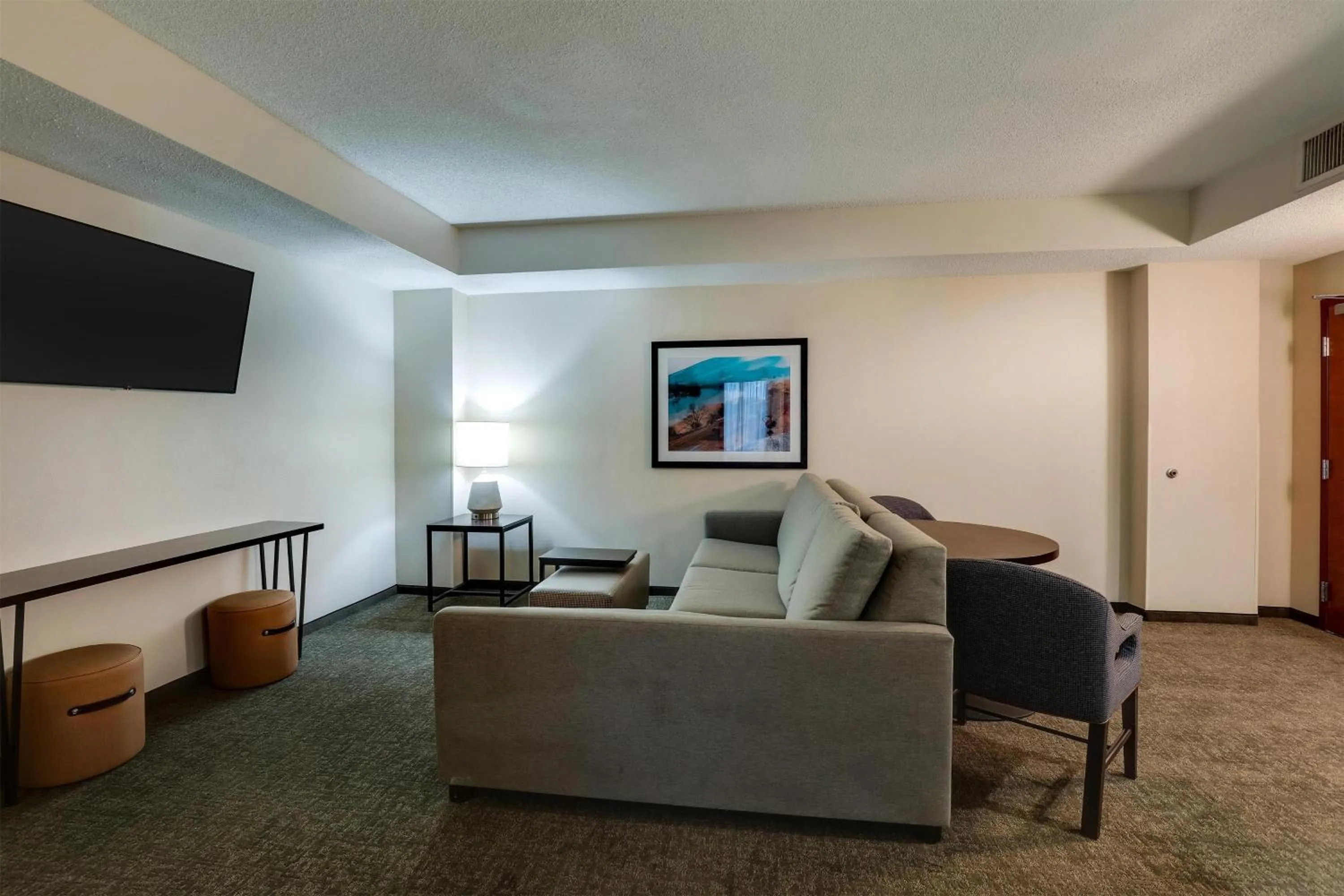 Bedroom in Drury Inn & Suites Montgomery