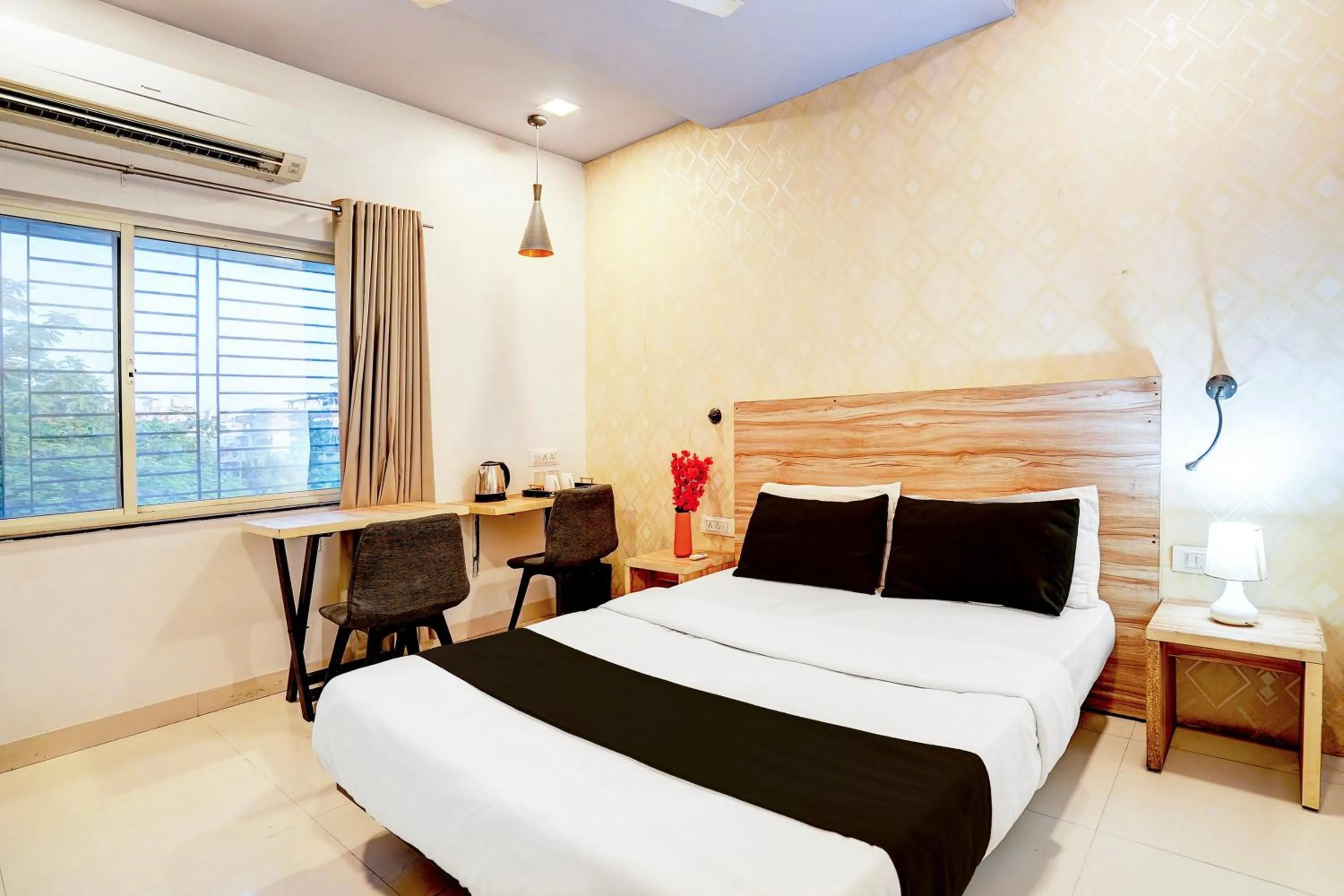 Super Hotel O Katol Road Friends Colony