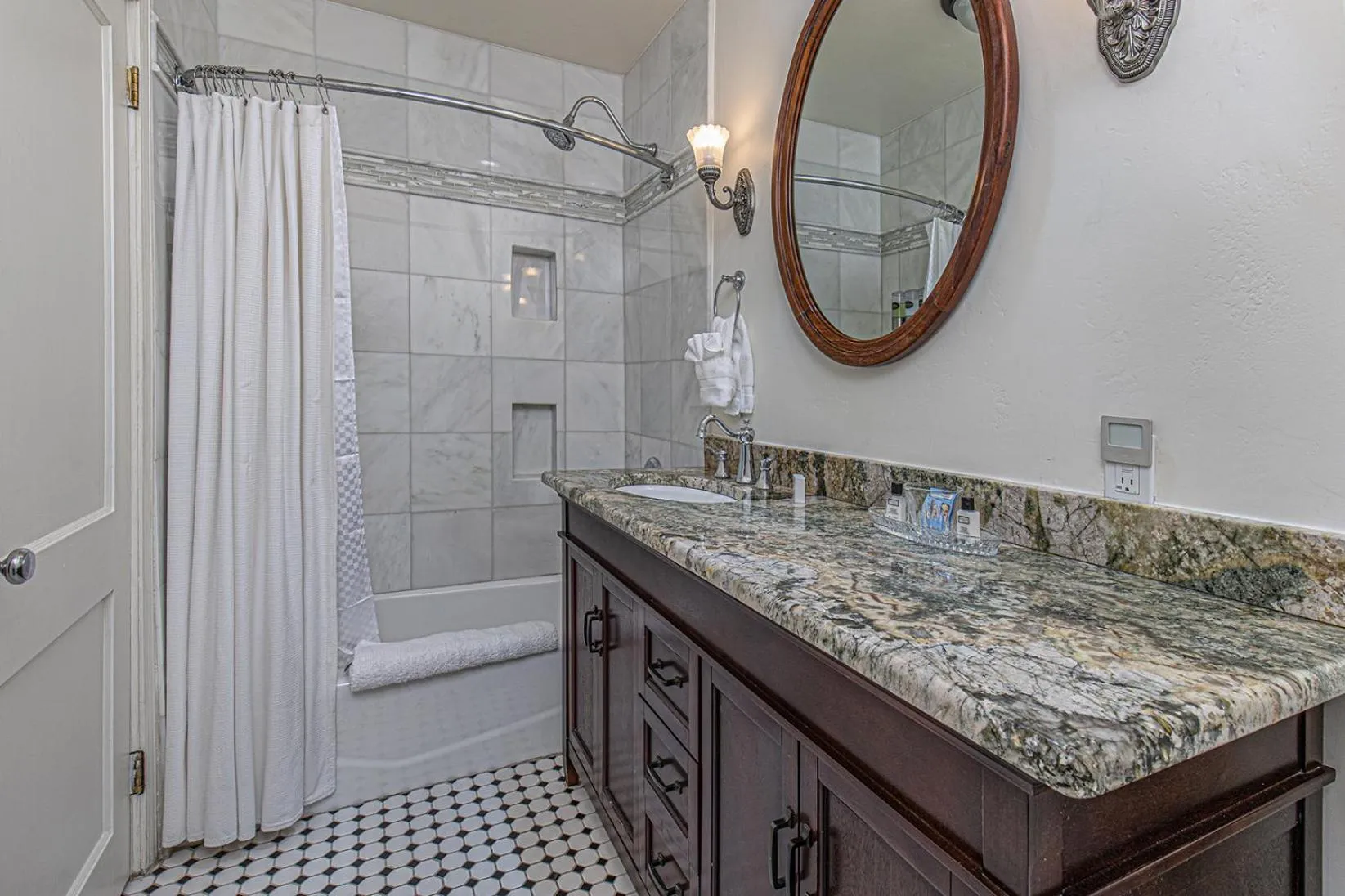 Shower in General Palmer Hotel