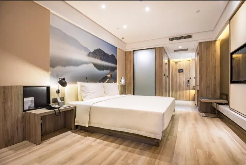 Bed in Atour Hotel Huaibei City Government Plaza