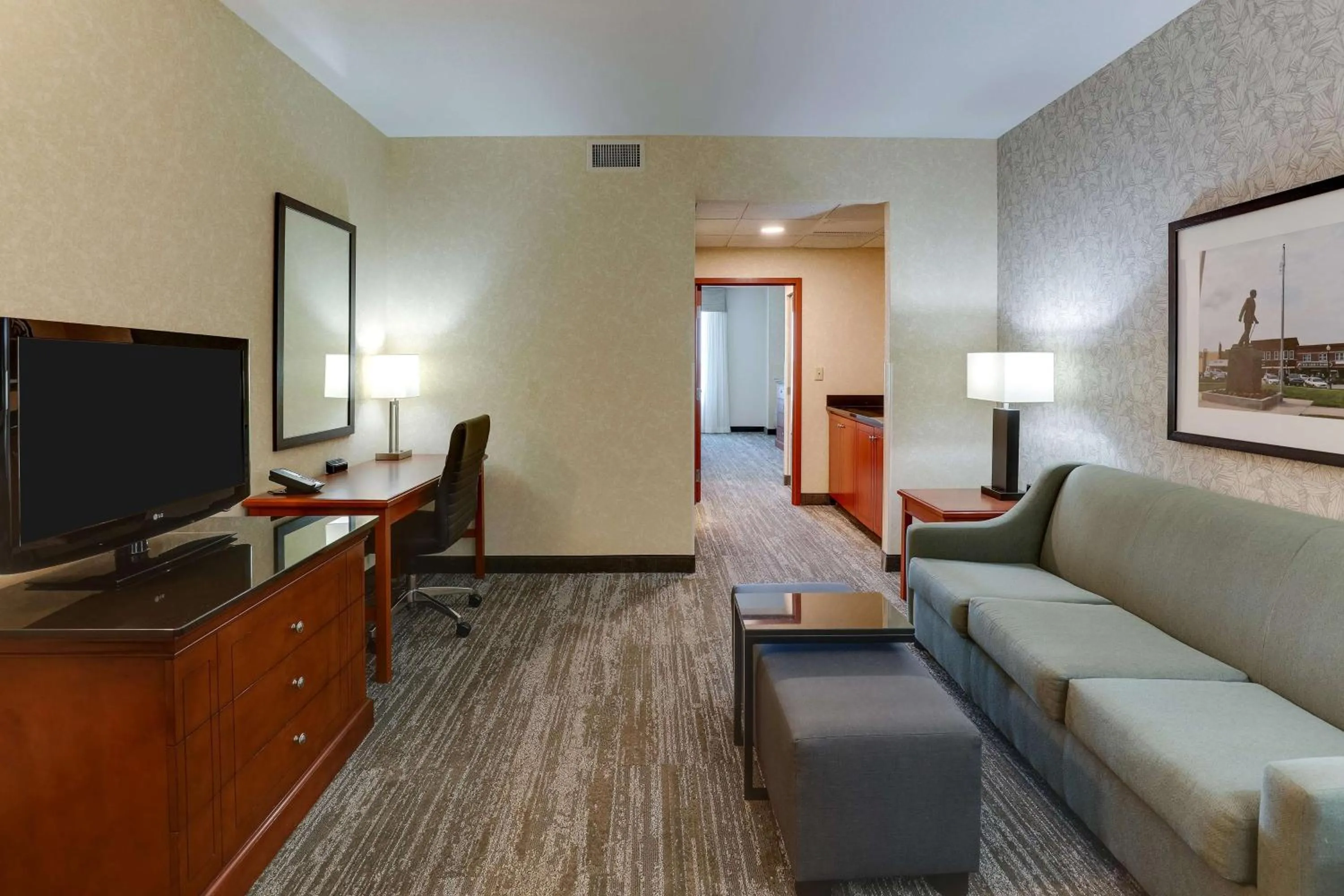 Bedroom in Drury Inn & Suites Independence Kansas City
