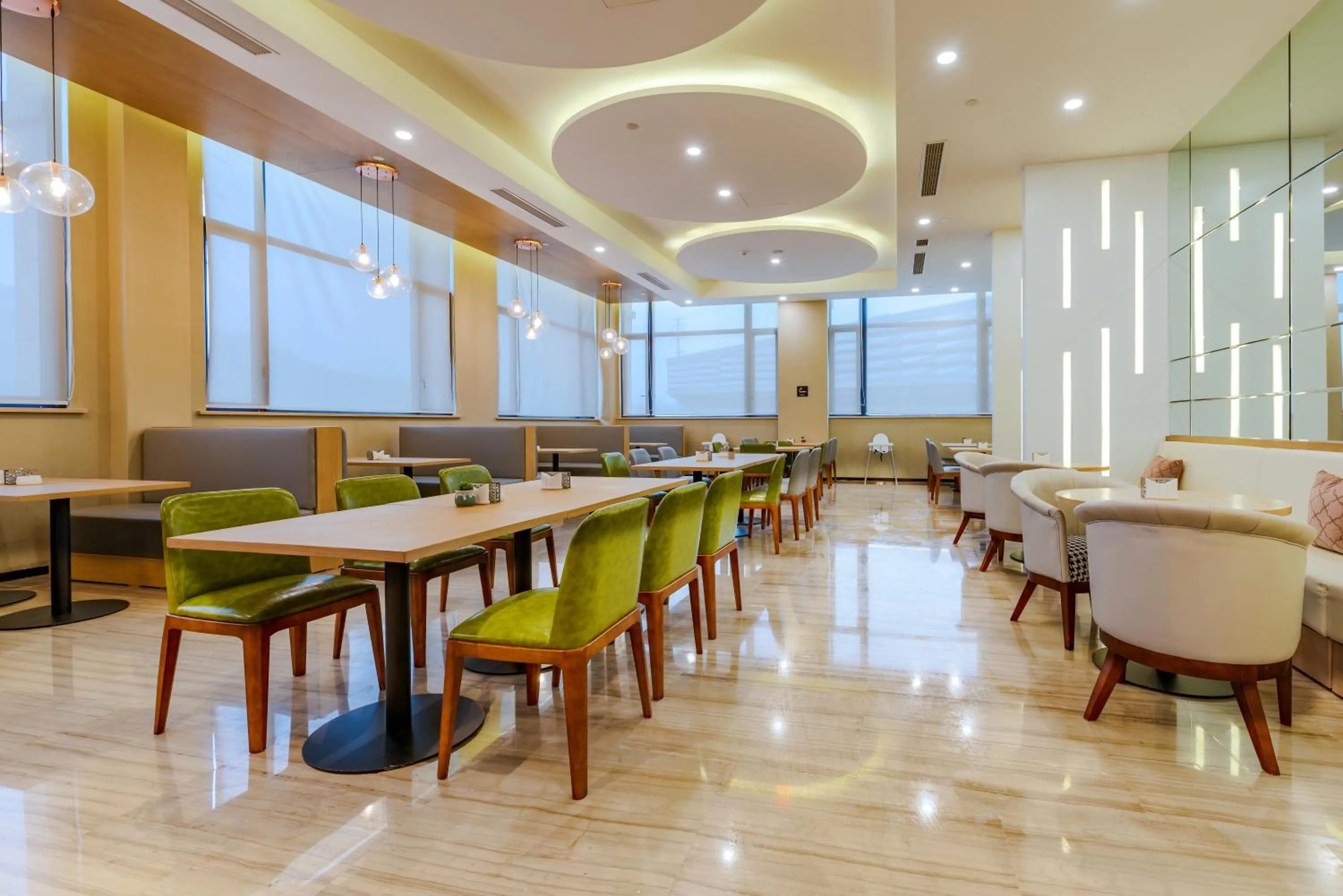 Restaurant/places to eat in Atour Hotel (Wenzhou International Airport Olympic Sports Center)