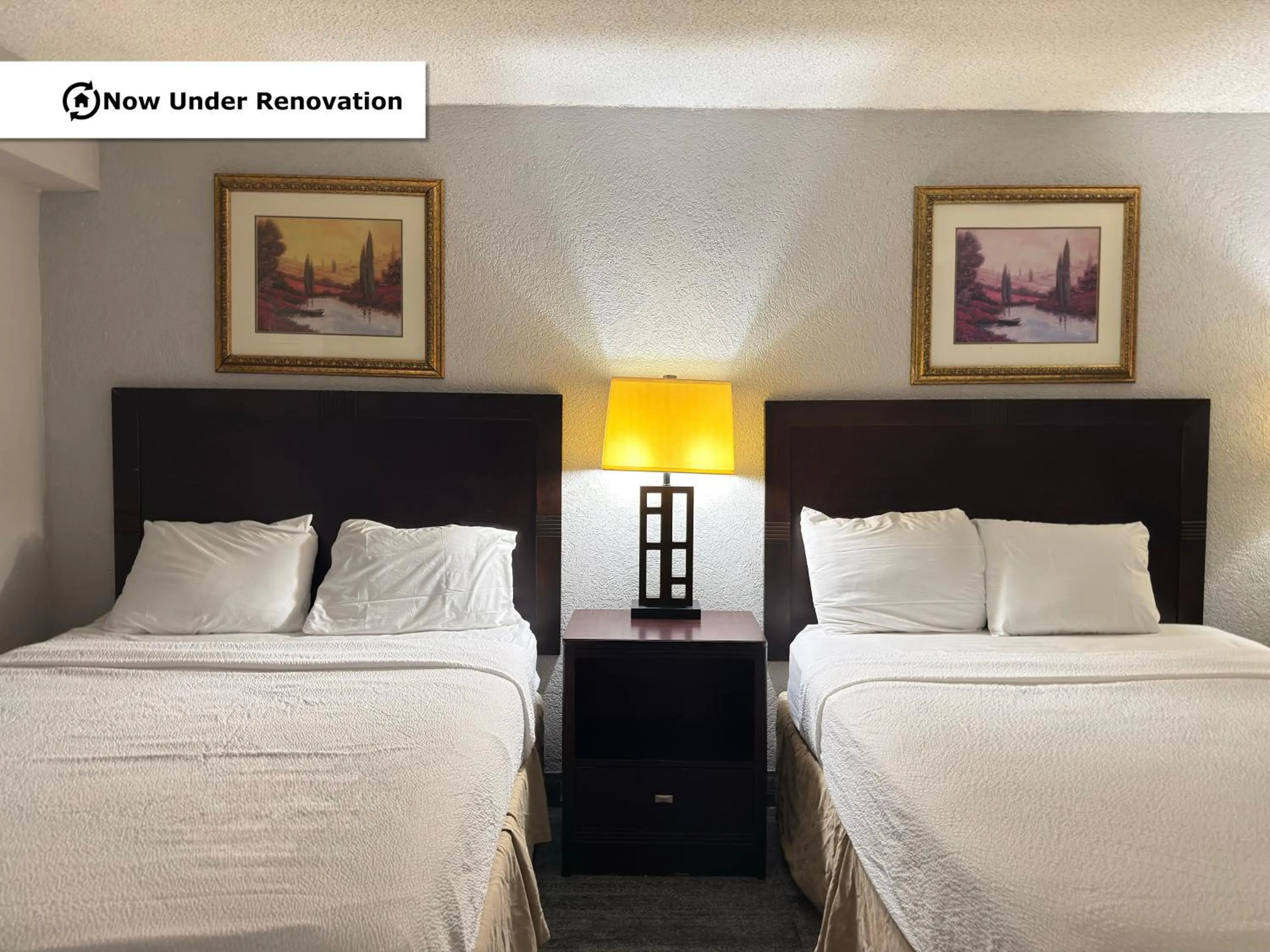 Bed in The Lodge Hotel and Banquets