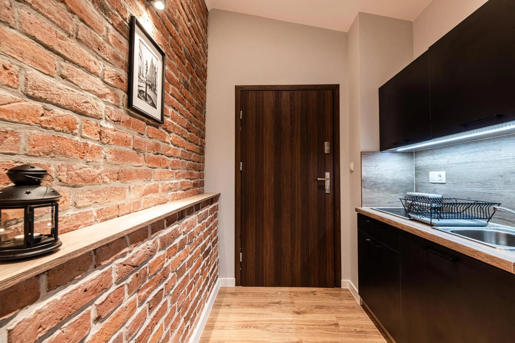 Kitchen or kitchenette in Lubomirskiego 23 Residence - great location, 10 min to Main Square by foot, right next to Main Rail and Bus Station