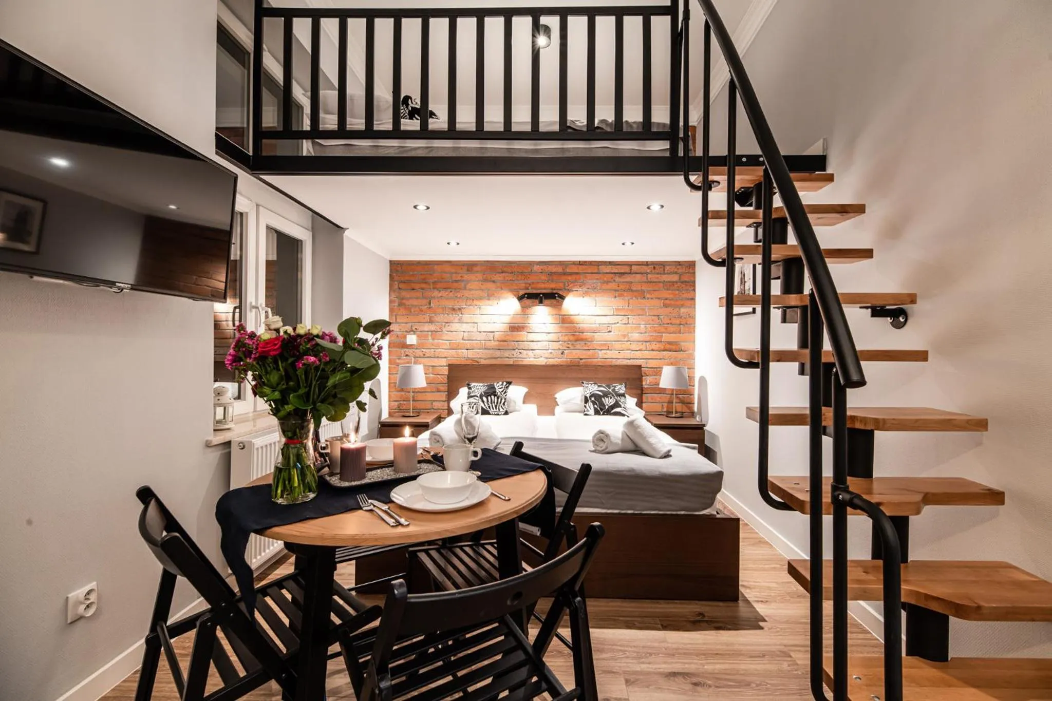 Photo of the whole room, Bed in Lubomirskiego 23 Residence - great location, 10 min to Main Square by foot, right next to Main Rail and Bus Station