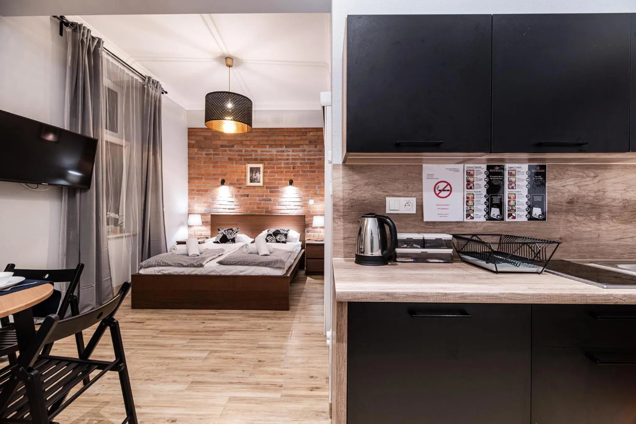 Coffee/tea facilities, Bed in Lubomirskiego 23 Residence - great location, 10 min to Main Square by foot, right next to Main Rail and Bus Station