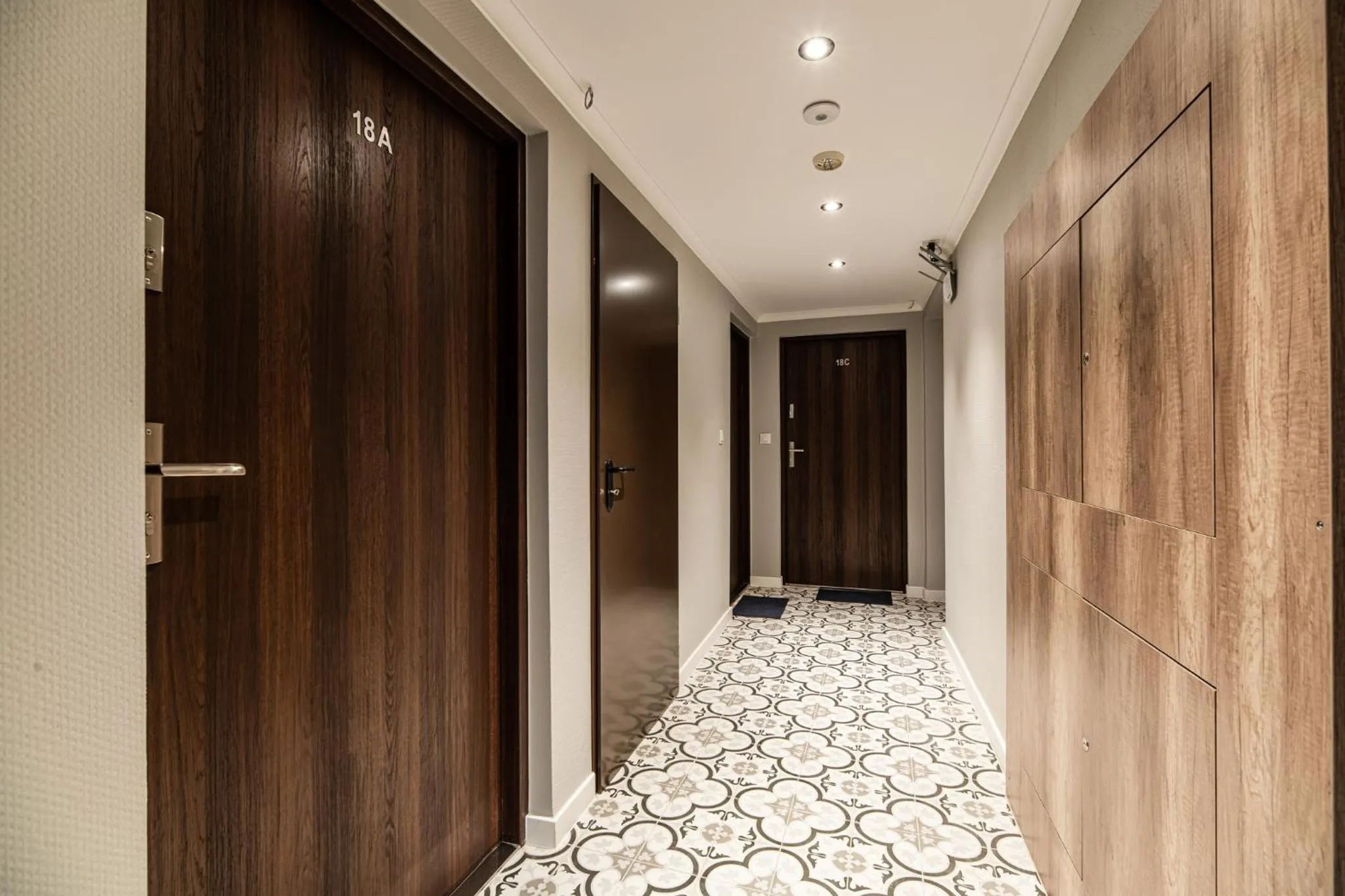 Facade/entrance in Lubomirskiego 23 Residence - great location, 10 min to Main Square by foot, right next to Main Rail and Bus Station