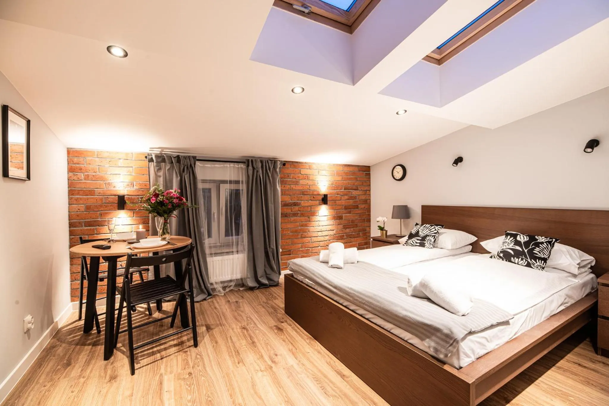 Photo of the whole room, Bed in Lubomirskiego 23 Residence - great location, 10 min to Main Square by foot, right next to Main Rail and Bus Station