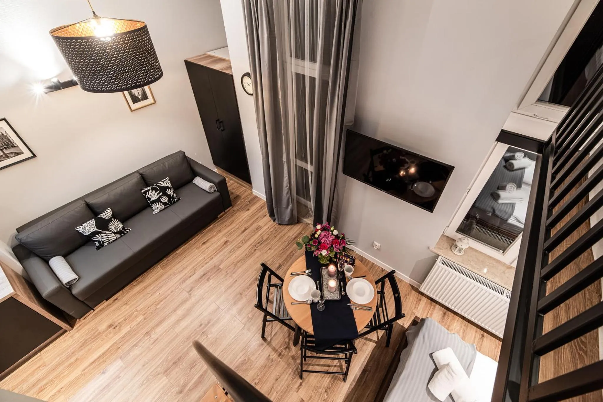 Living room in Lubomirskiego 23 Residence - great location, 10 min to Main Square by foot, right next to Main Rail and Bus Station