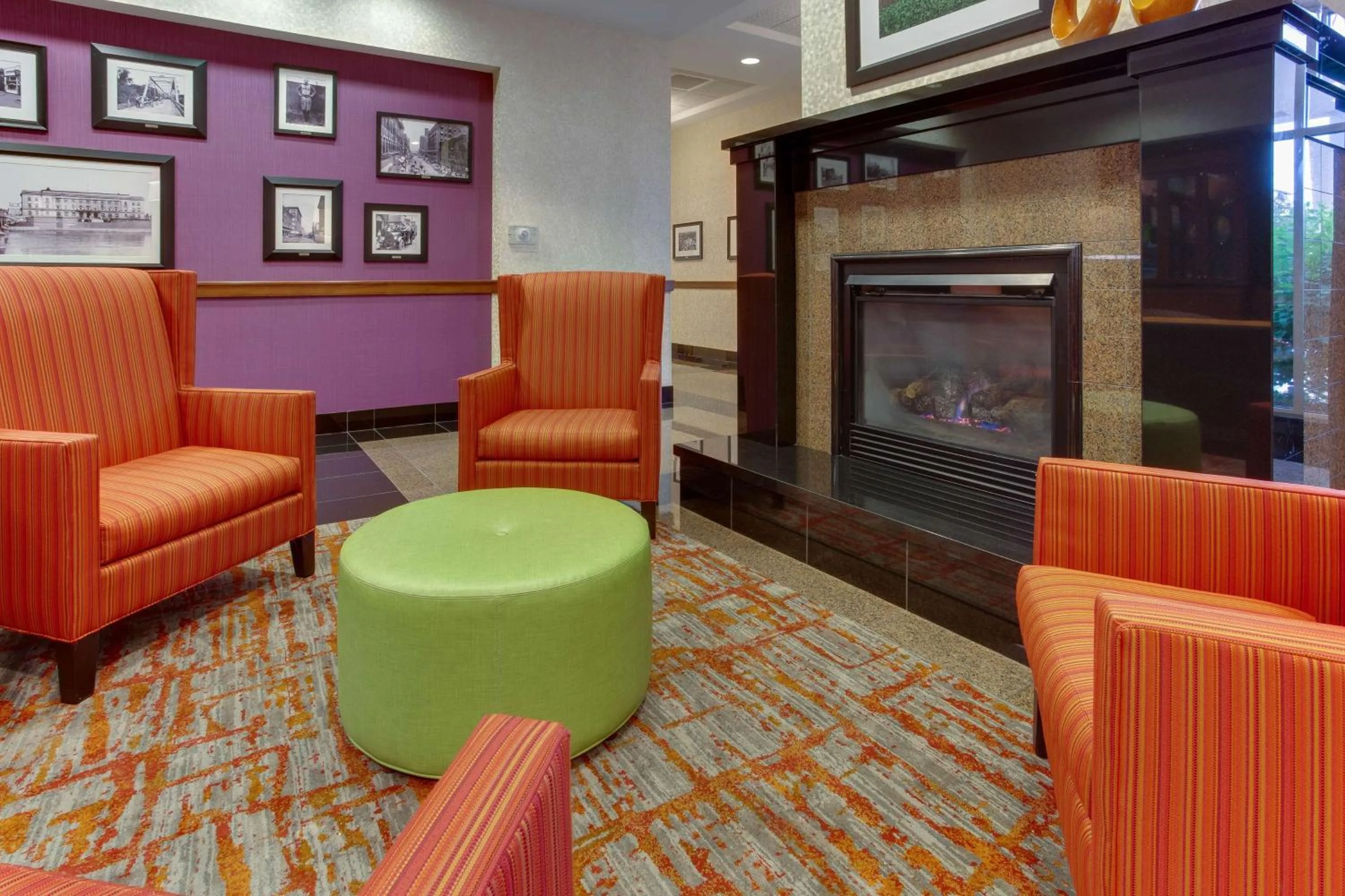 Lobby or reception in Drury Inn & Suites West Des Moines
