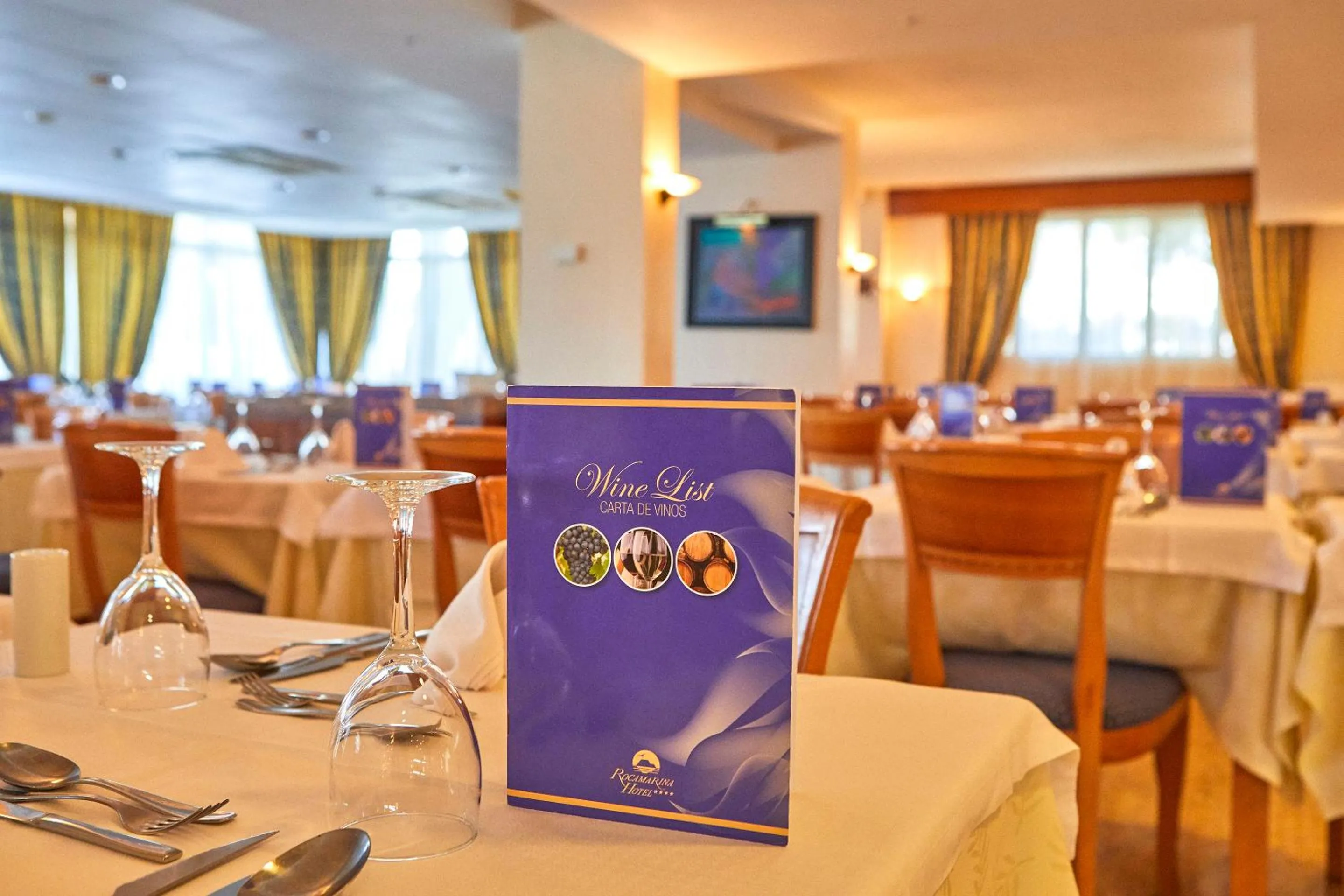 Restaurant/places to eat in Hotel Rocamarina - Adults Only