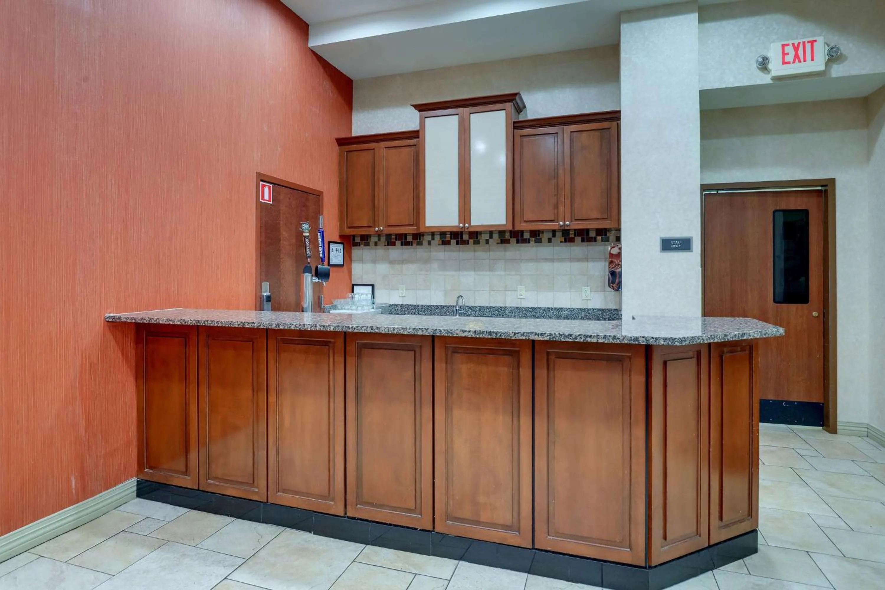 Breakfast in Drury Inn & Suites Charlotte Northlake