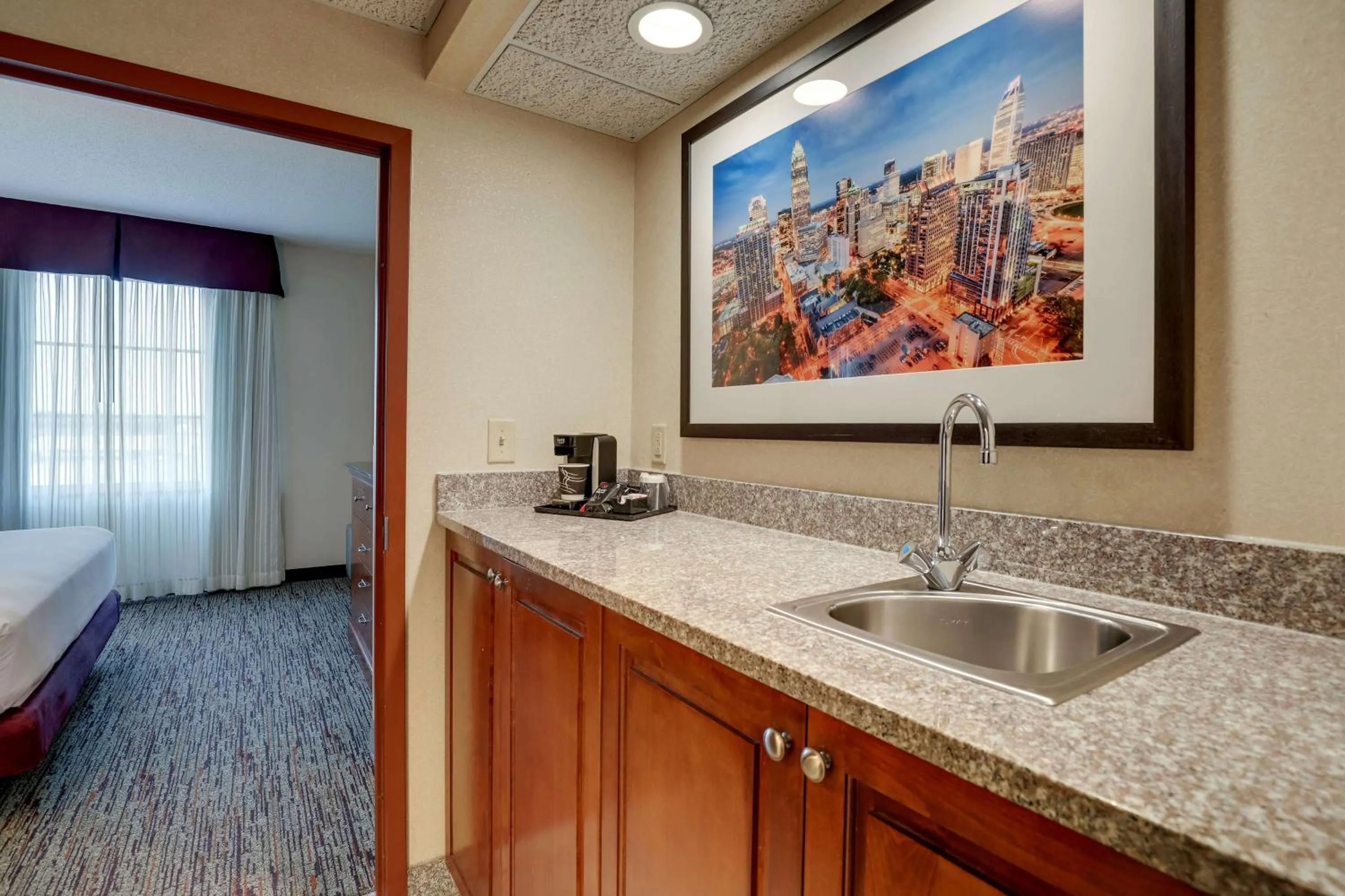 Bedroom, Bed in Drury Inn & Suites Charlotte Northlake