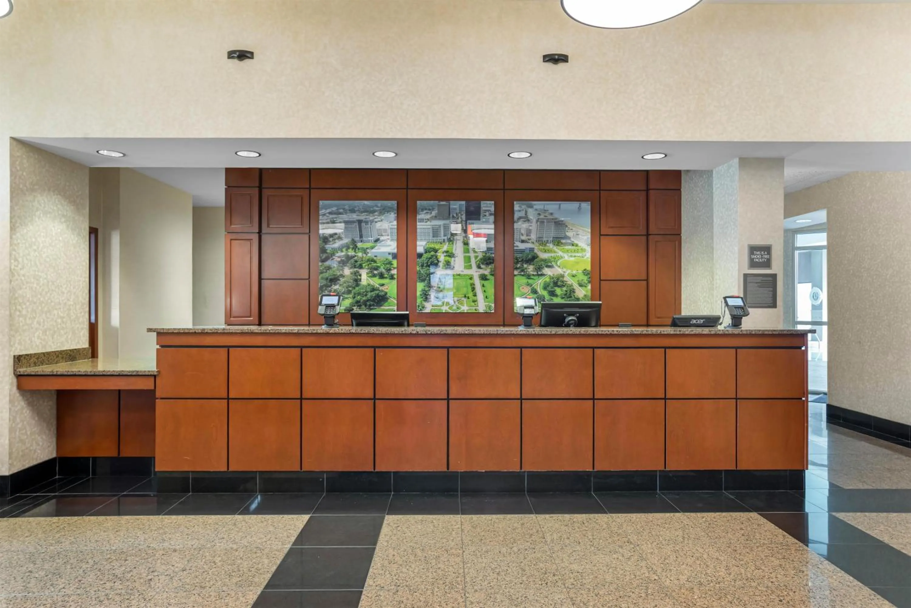 Lobby or reception in Drury Inn & Suites Baton Rouge