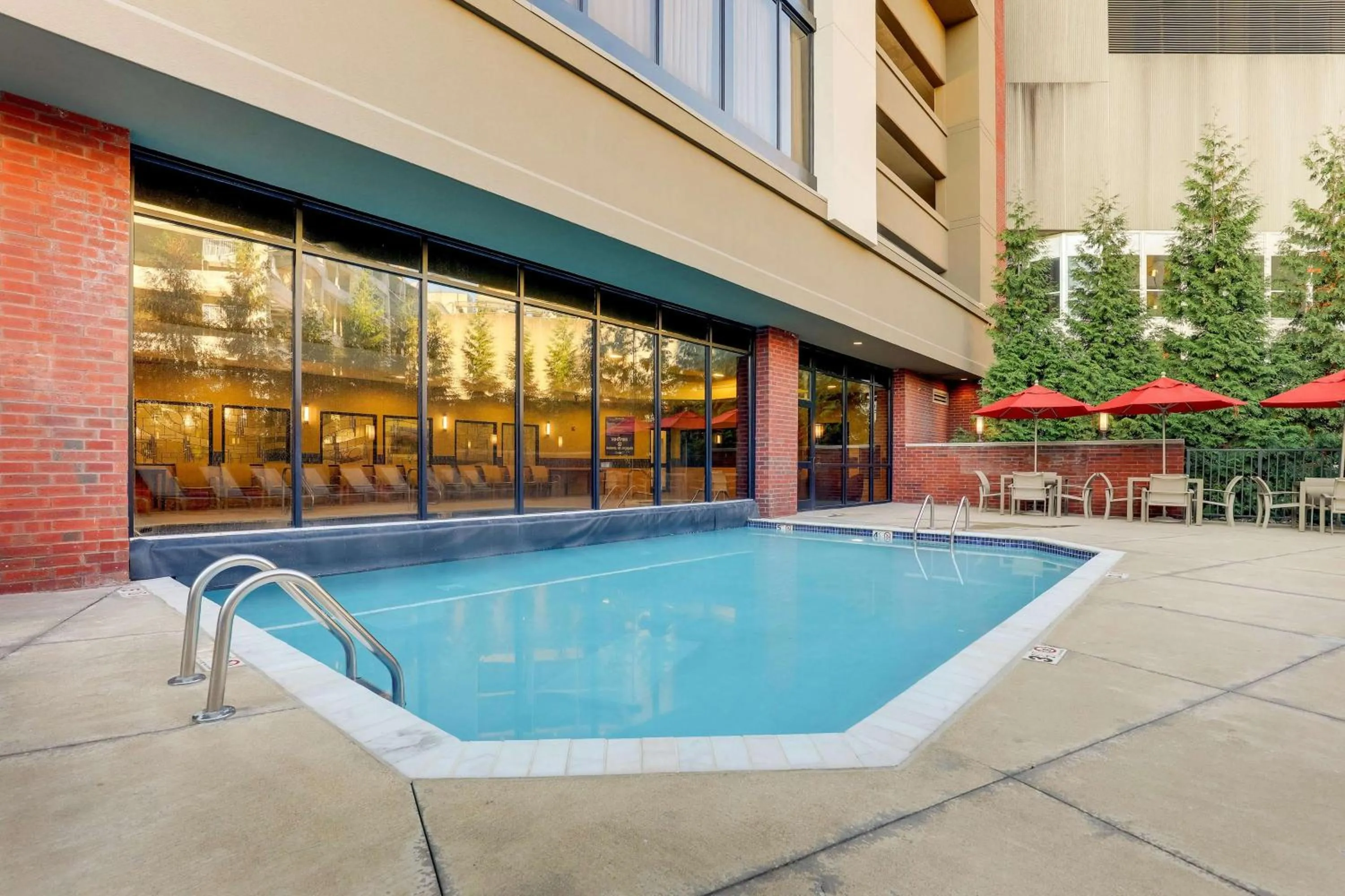 Pool view in Drury Plaza Hotel Columbus Downtown