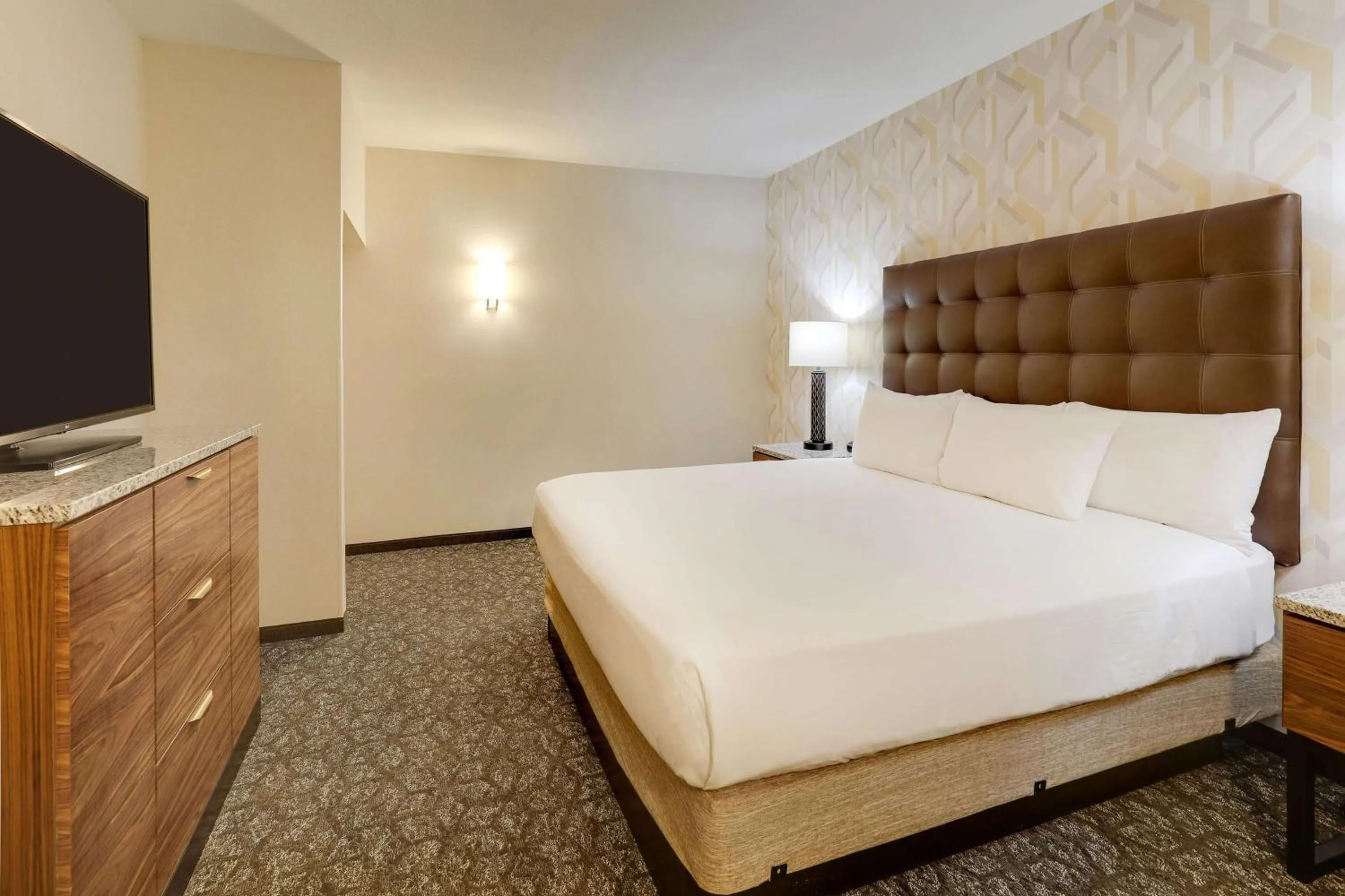 Bedroom, Bed in Drury Plaza Hotel Columbus Downtown