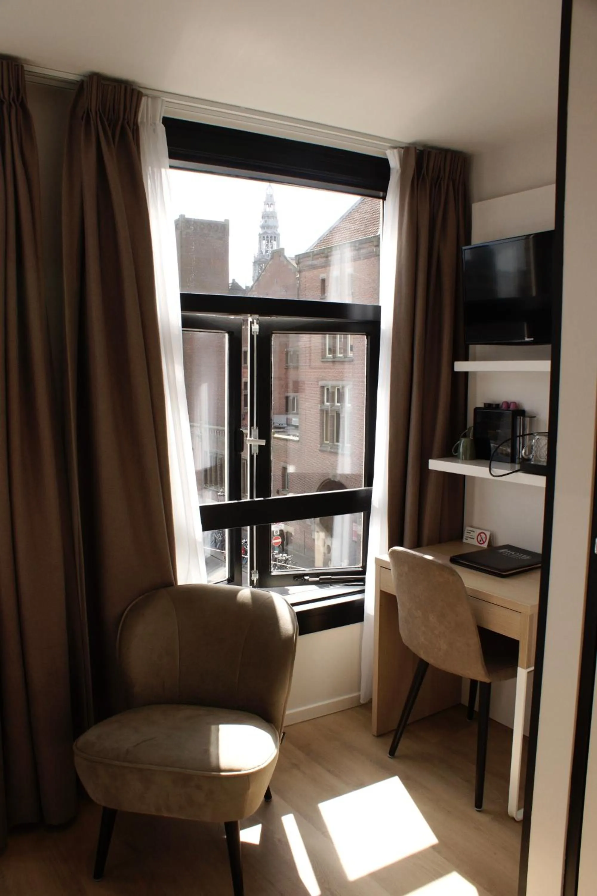 TV and multimedia in Hotel van Gelder