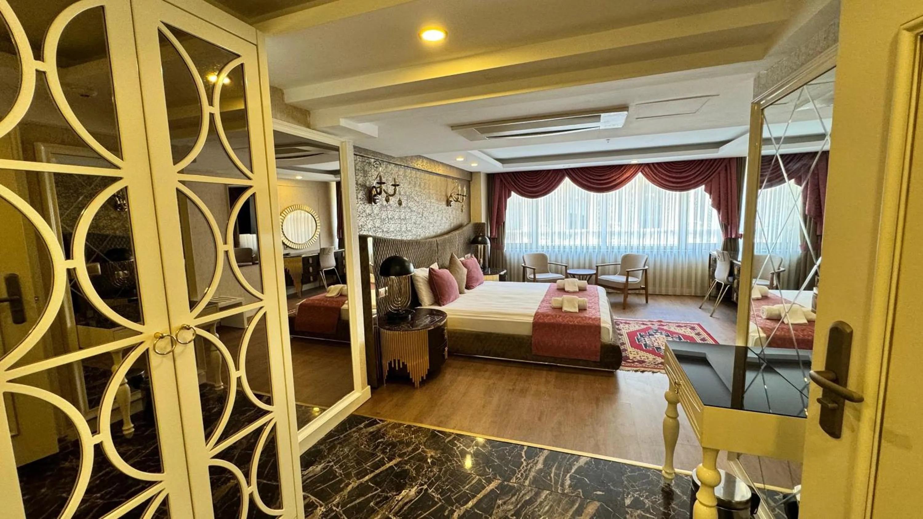 Bedroom, Bed in Burj Al Istanbul