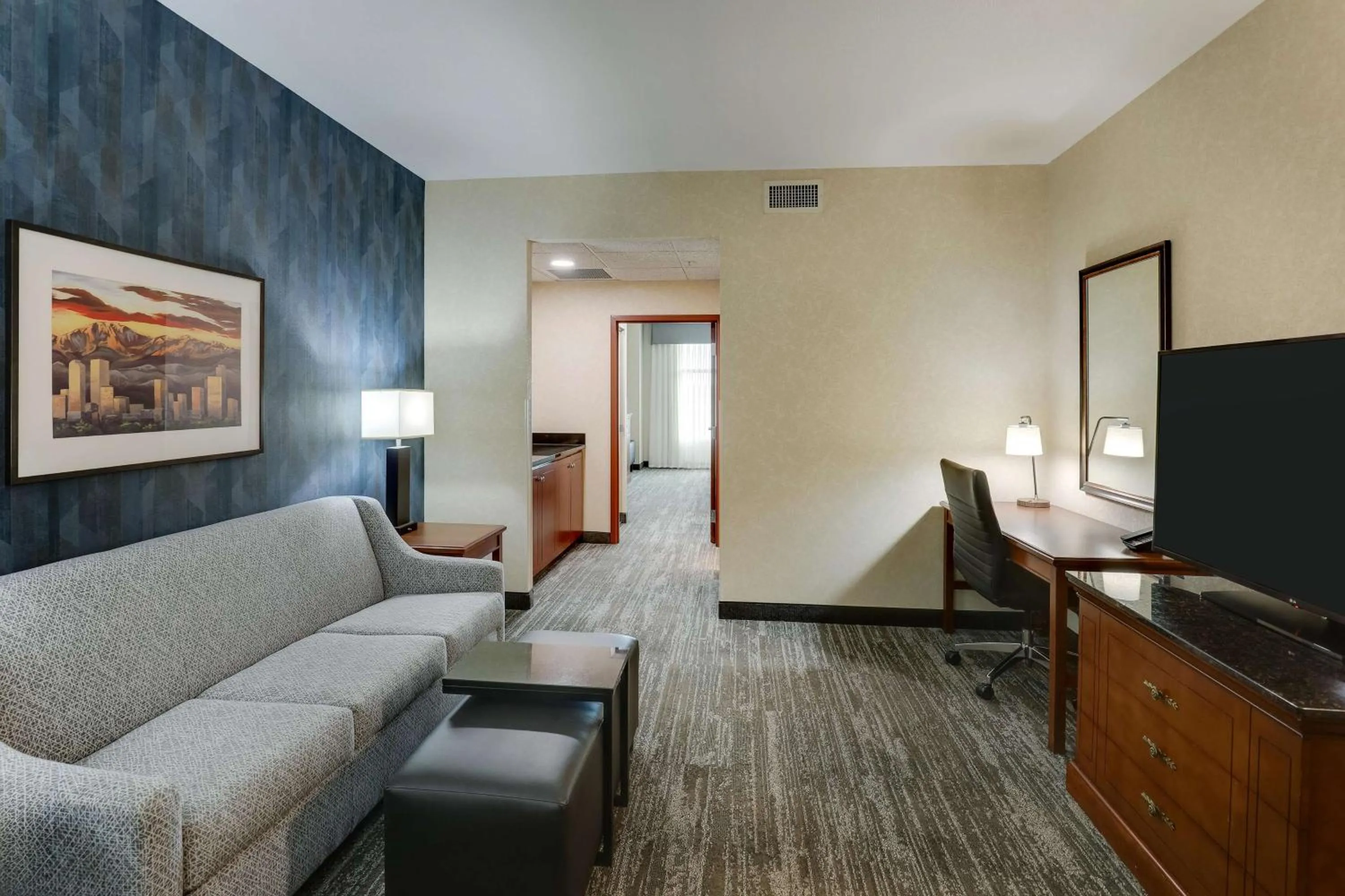 Bedroom in Drury Plaza Hotel Denver Westminster