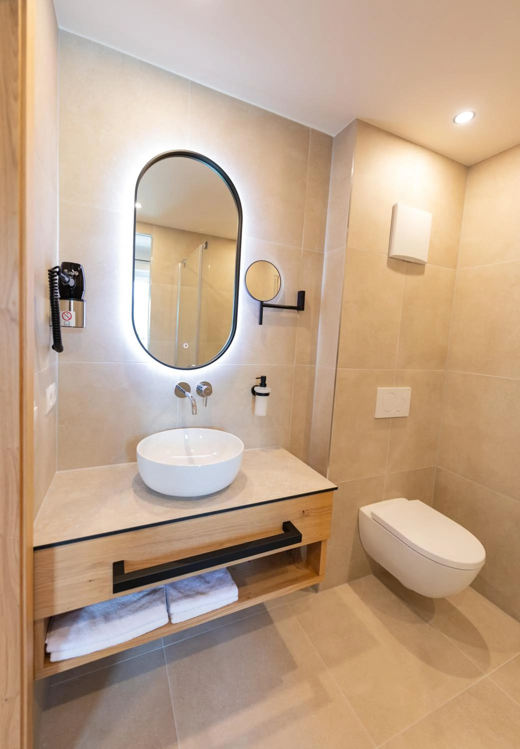 Toilet in Hotel Die Pflegerbrücke