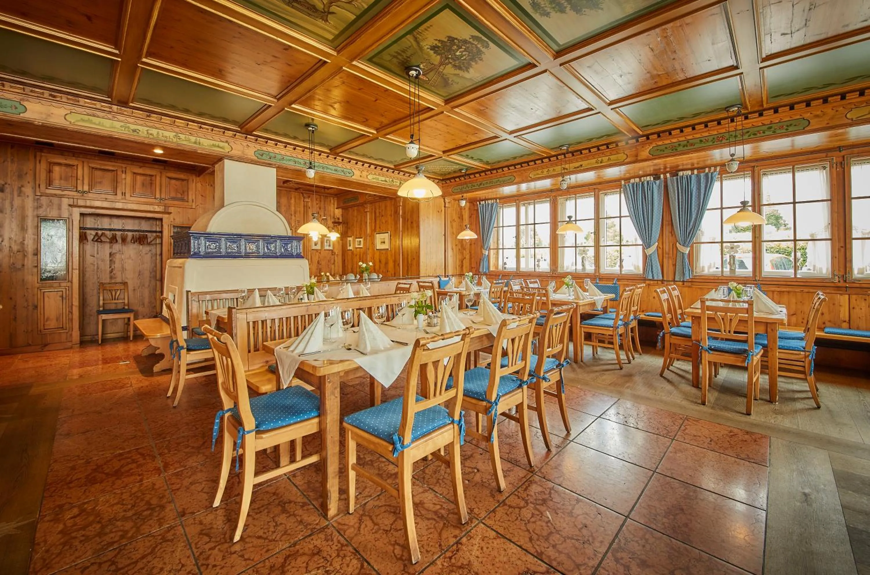 Restaurant/places to eat in Hotel Die Pflegerbrücke