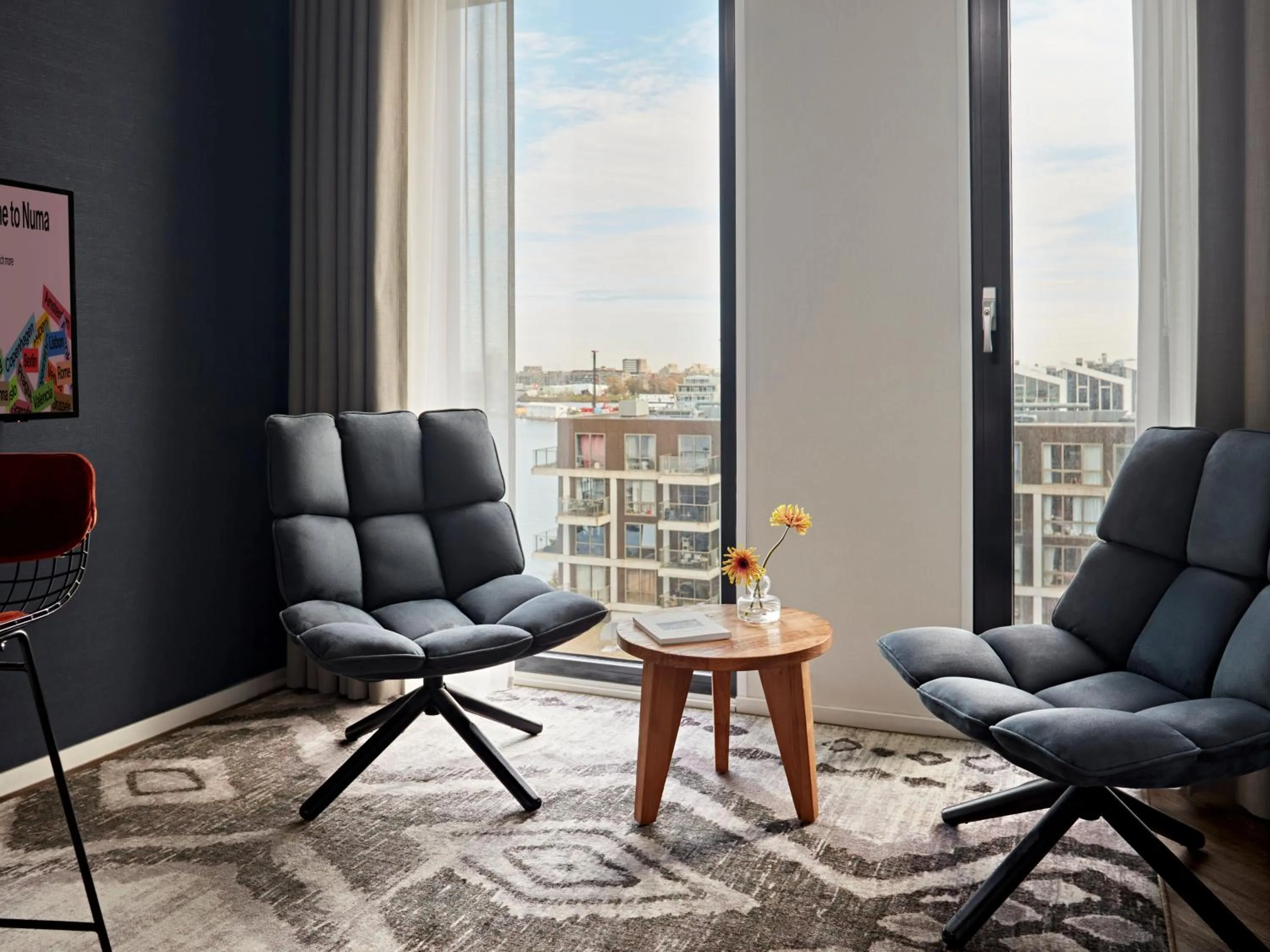 Living room in Numa Amsterdam Docklands