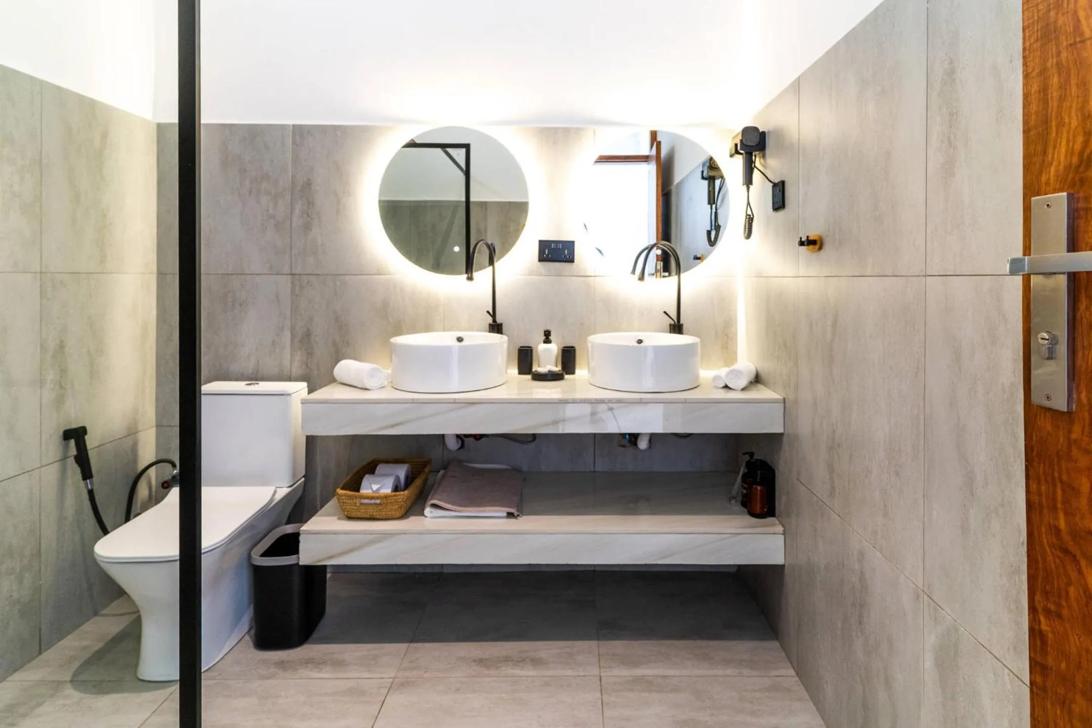 Toilet in Marea Boutique Hotel