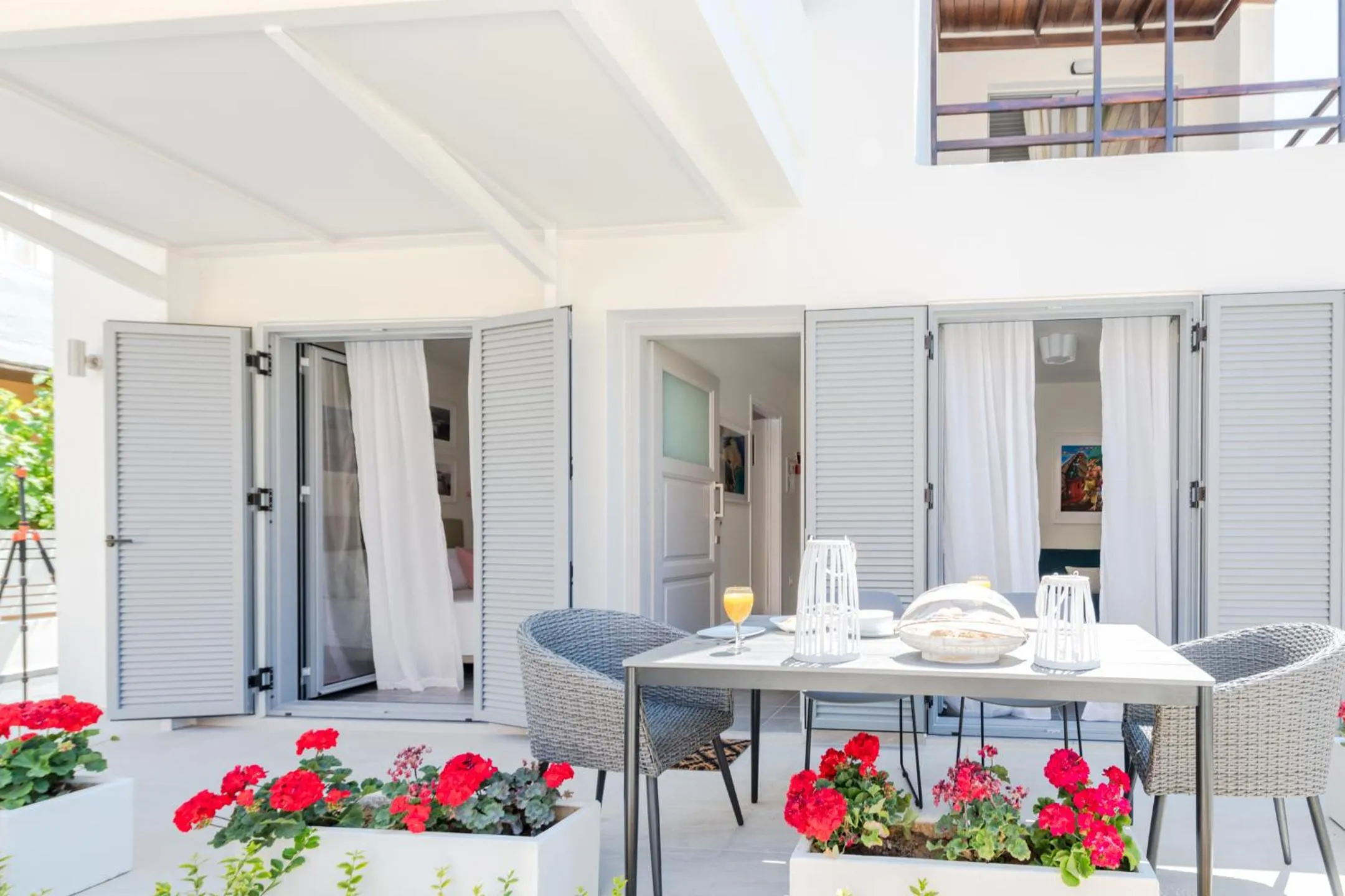 Property building in Rotunda Suites