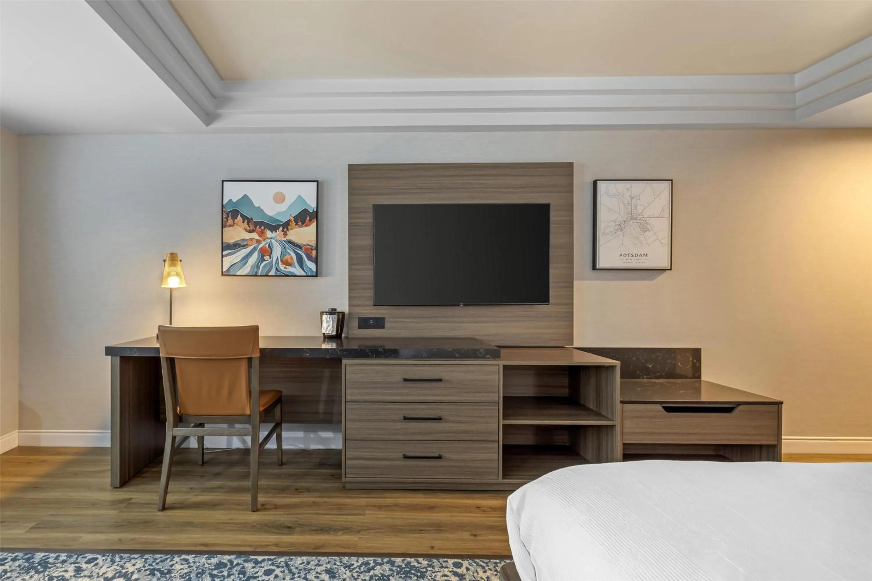 Bedroom, Bed in Best Western Potsdam University Park Inn