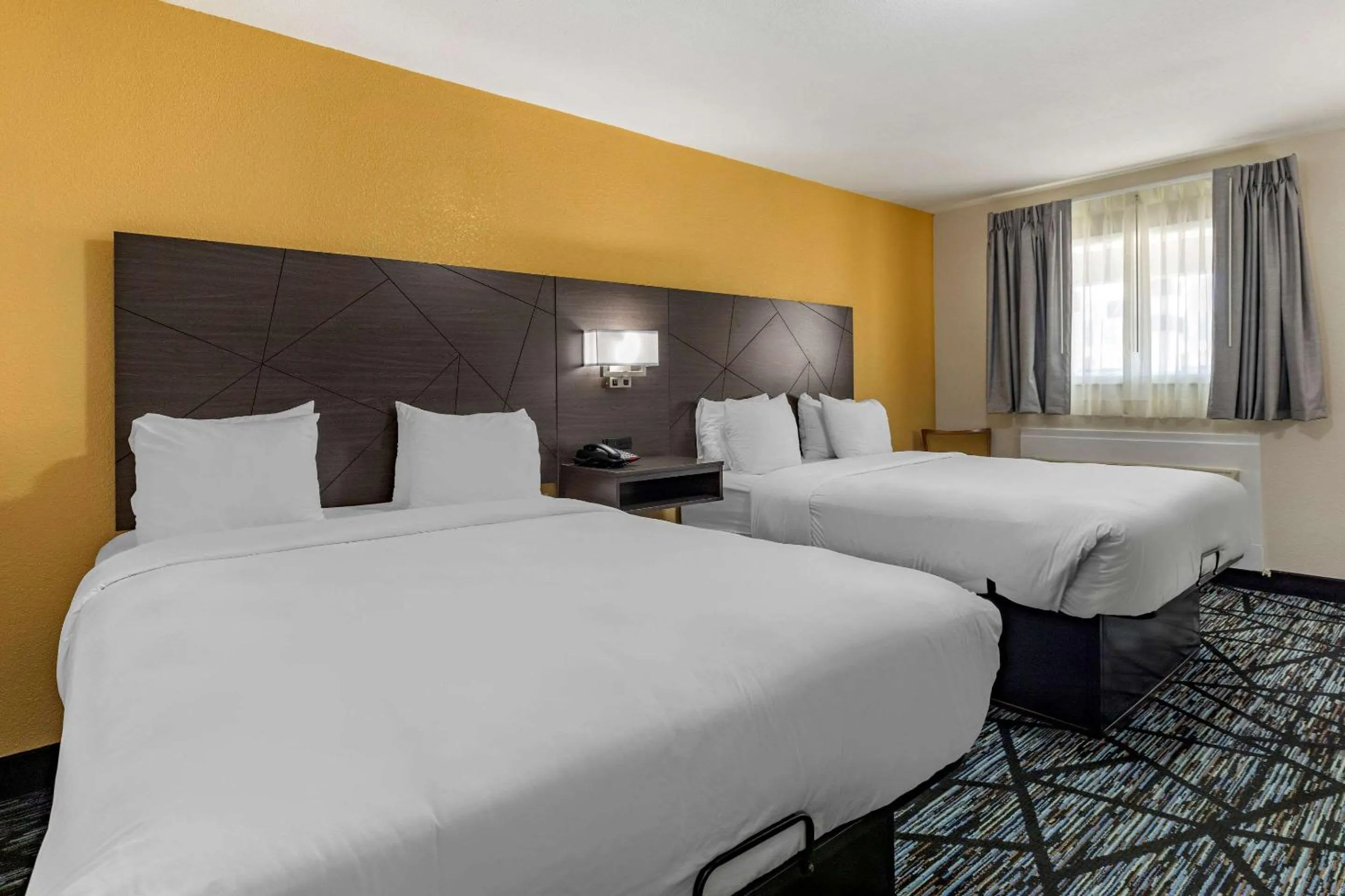 Bedroom in Quality Inn Cameron