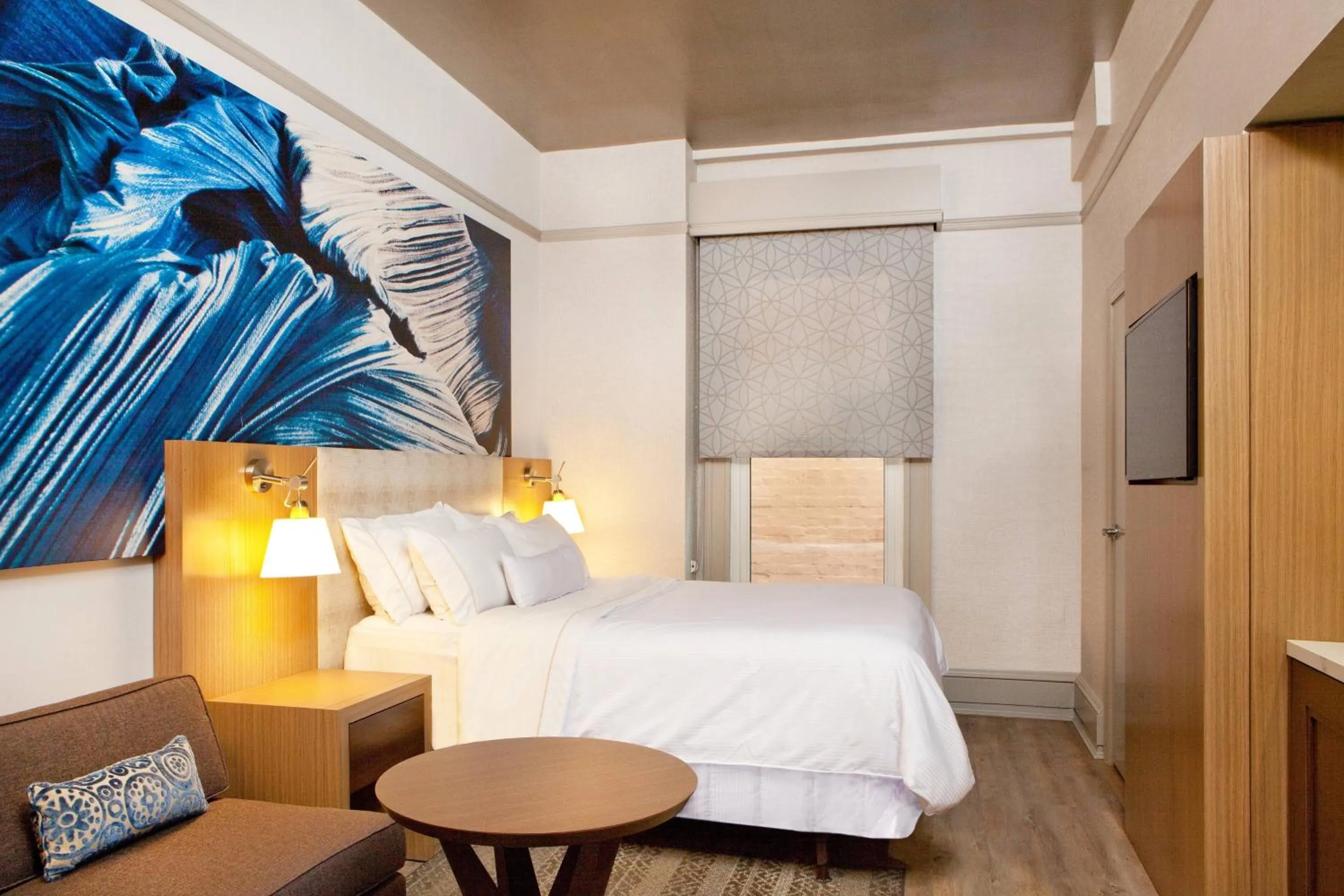 Photo of the whole room, Bed in The Westin Great Southern Columbus