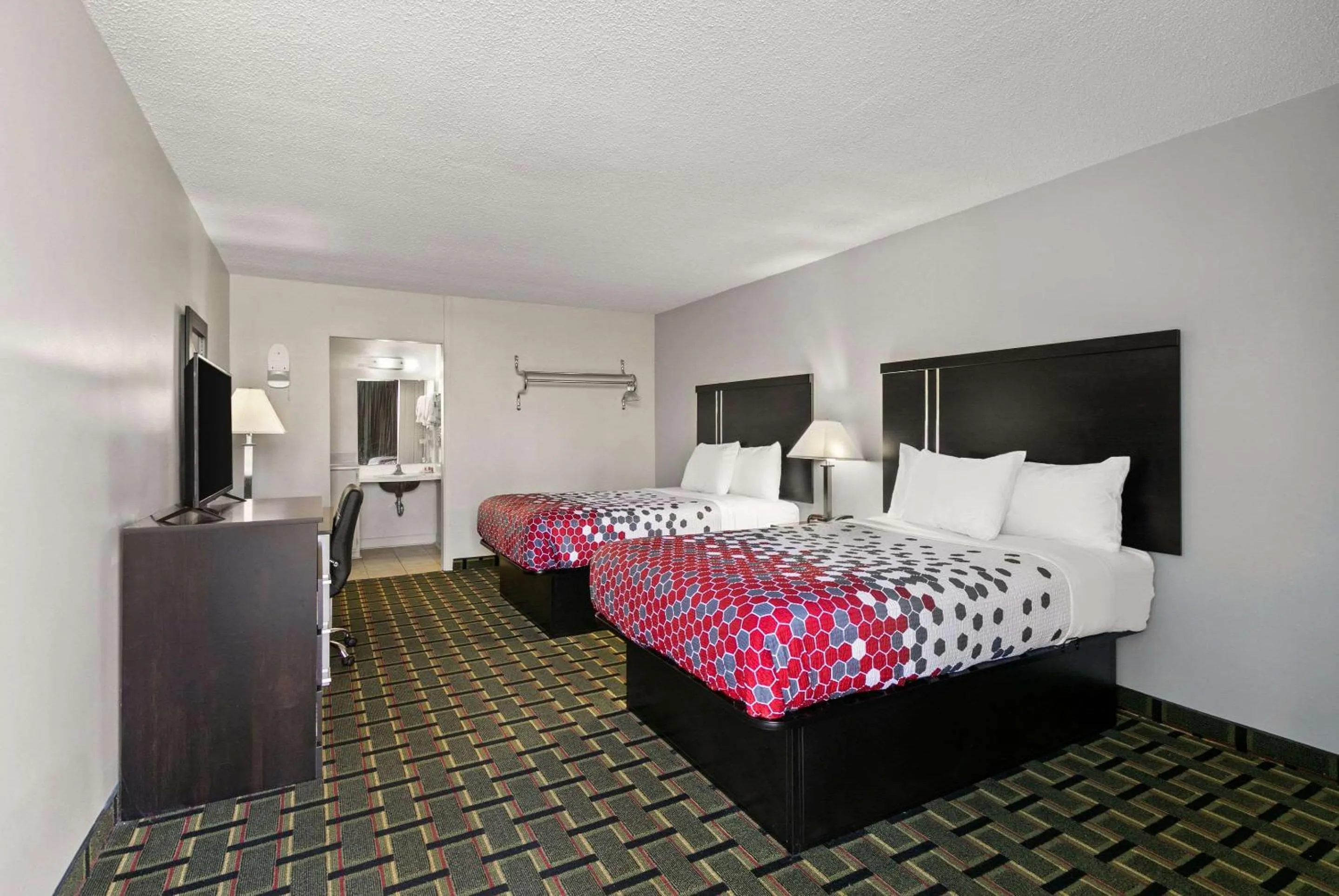 Bedroom, Bed in Econo Lodge Clemson - University Area