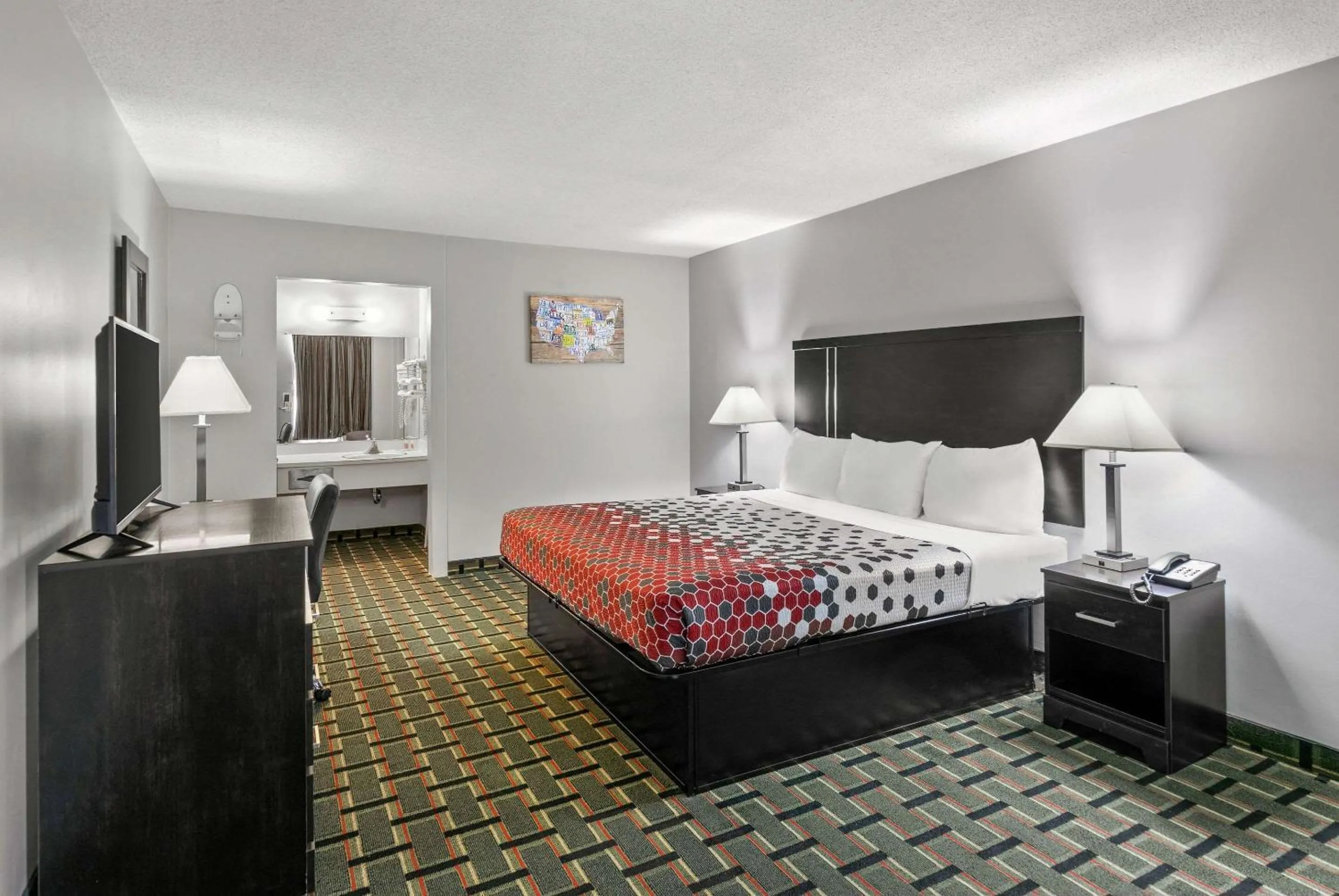 Bedroom, Bed in Econo Lodge Clemson - University Area