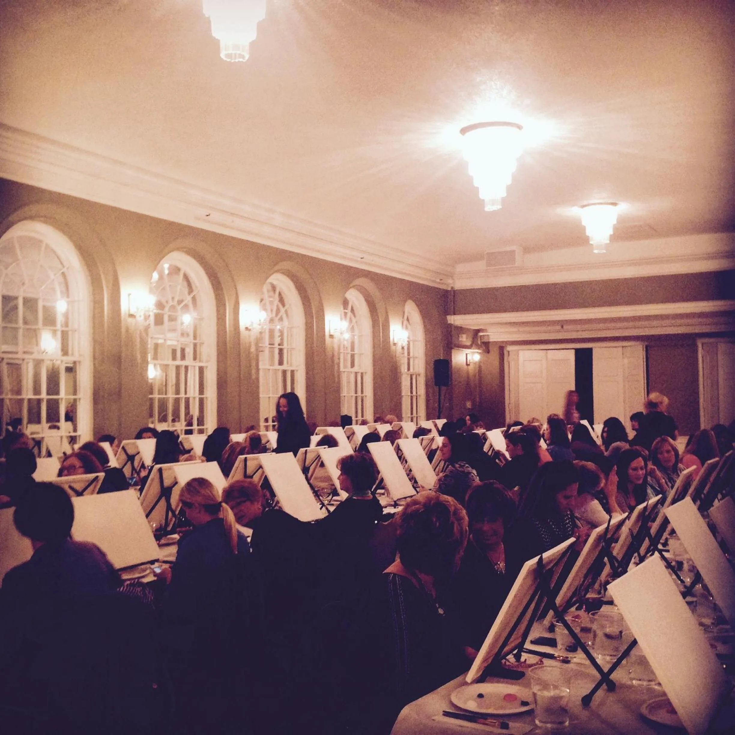 Evening entertainment in The Hotel Ottumwa