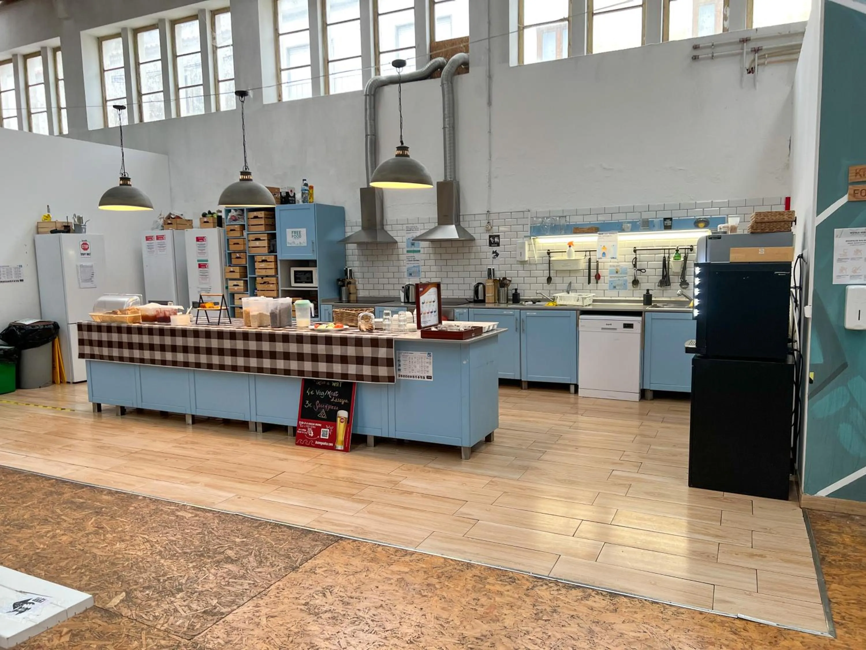 Coffee/tea facilities in WOT Peniche Social