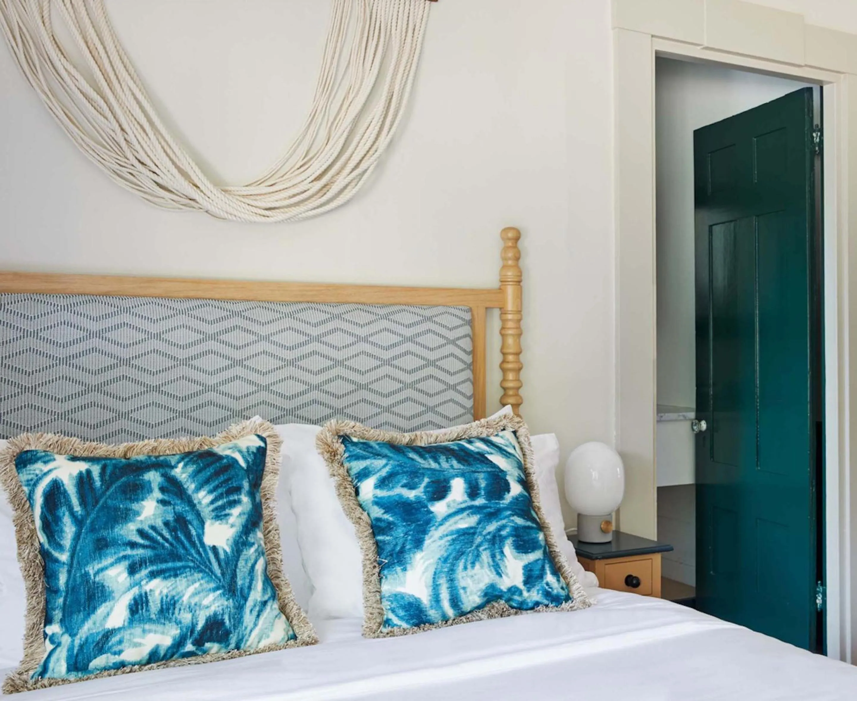 Bed in Faraway Nantucket