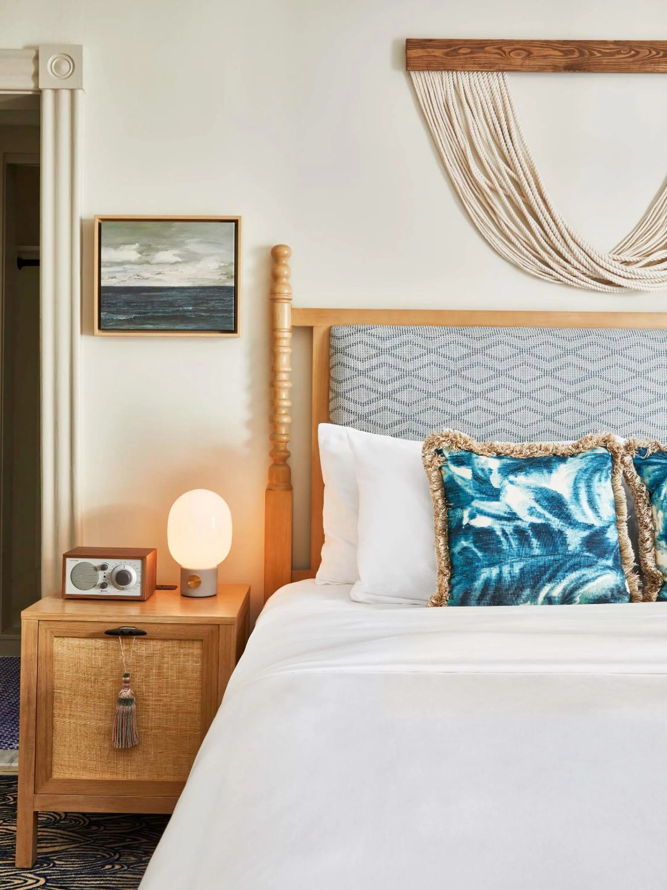 Bed in Faraway Nantucket