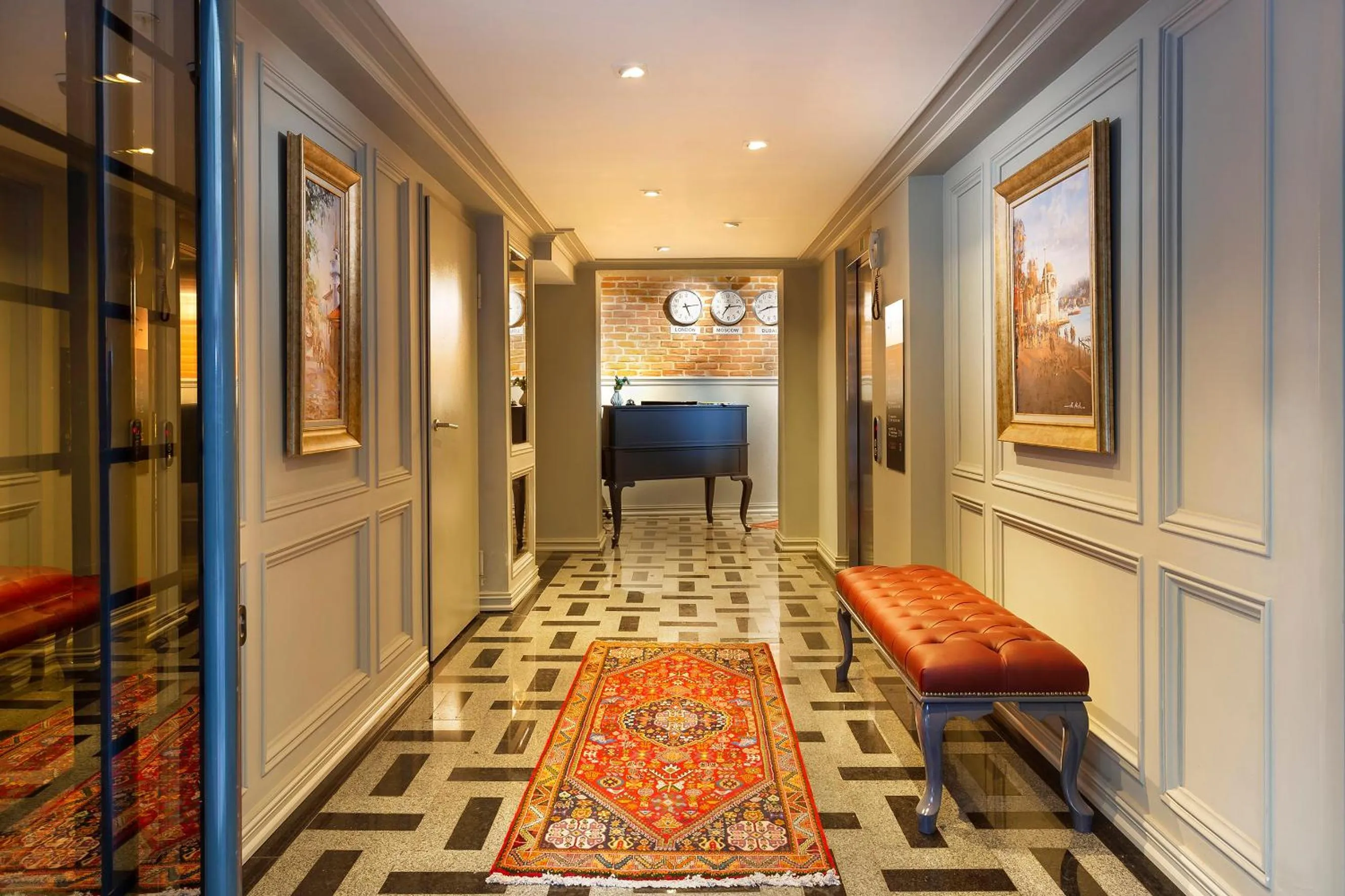 Bed in Güner Business Hotel