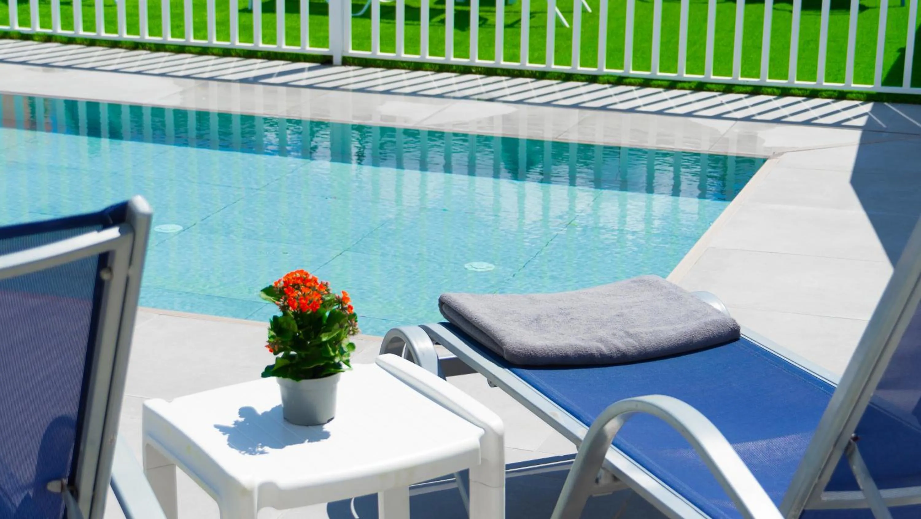 Swimming pool in Hotel Playa de la Plata