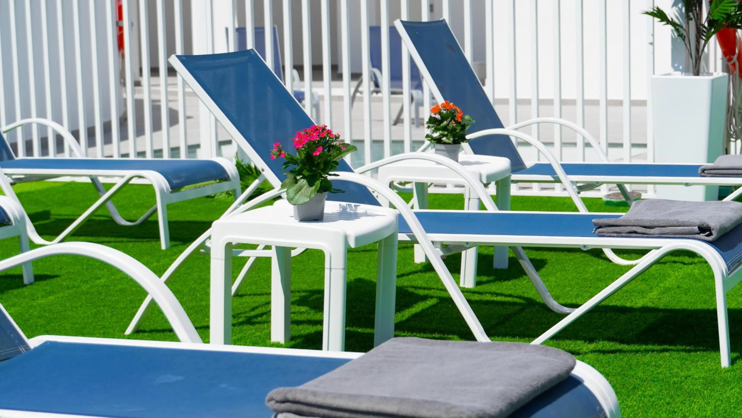 Swimming pool in Hotel Playa de la Plata