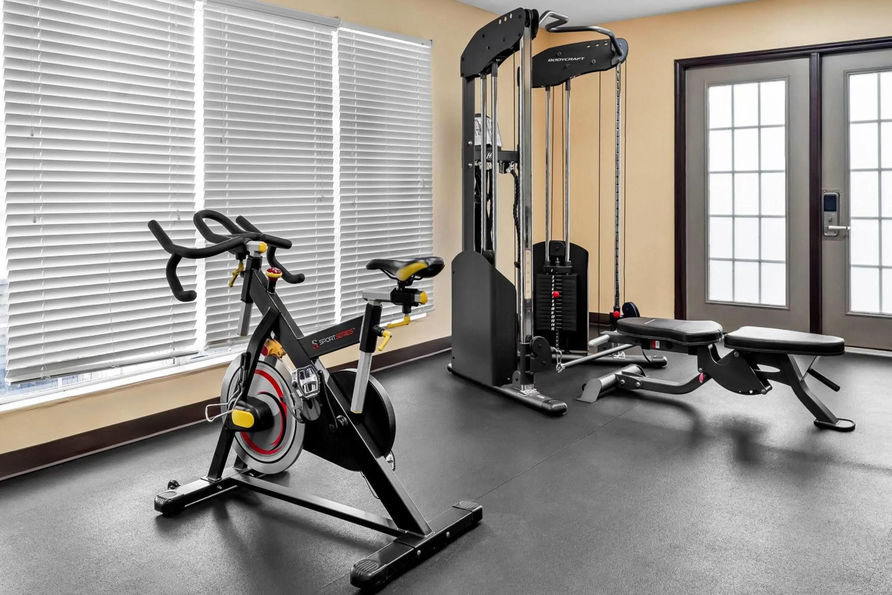 Fitness centre/facilities in Days Inn by Wyndham Spartanburg