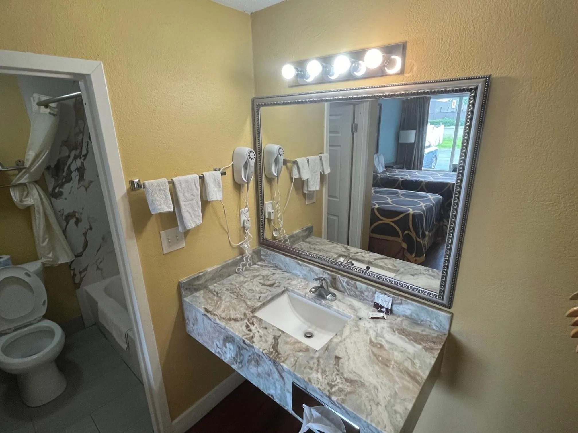 Super 8 By Wyndham Kingsland I-95 Naval Base Area