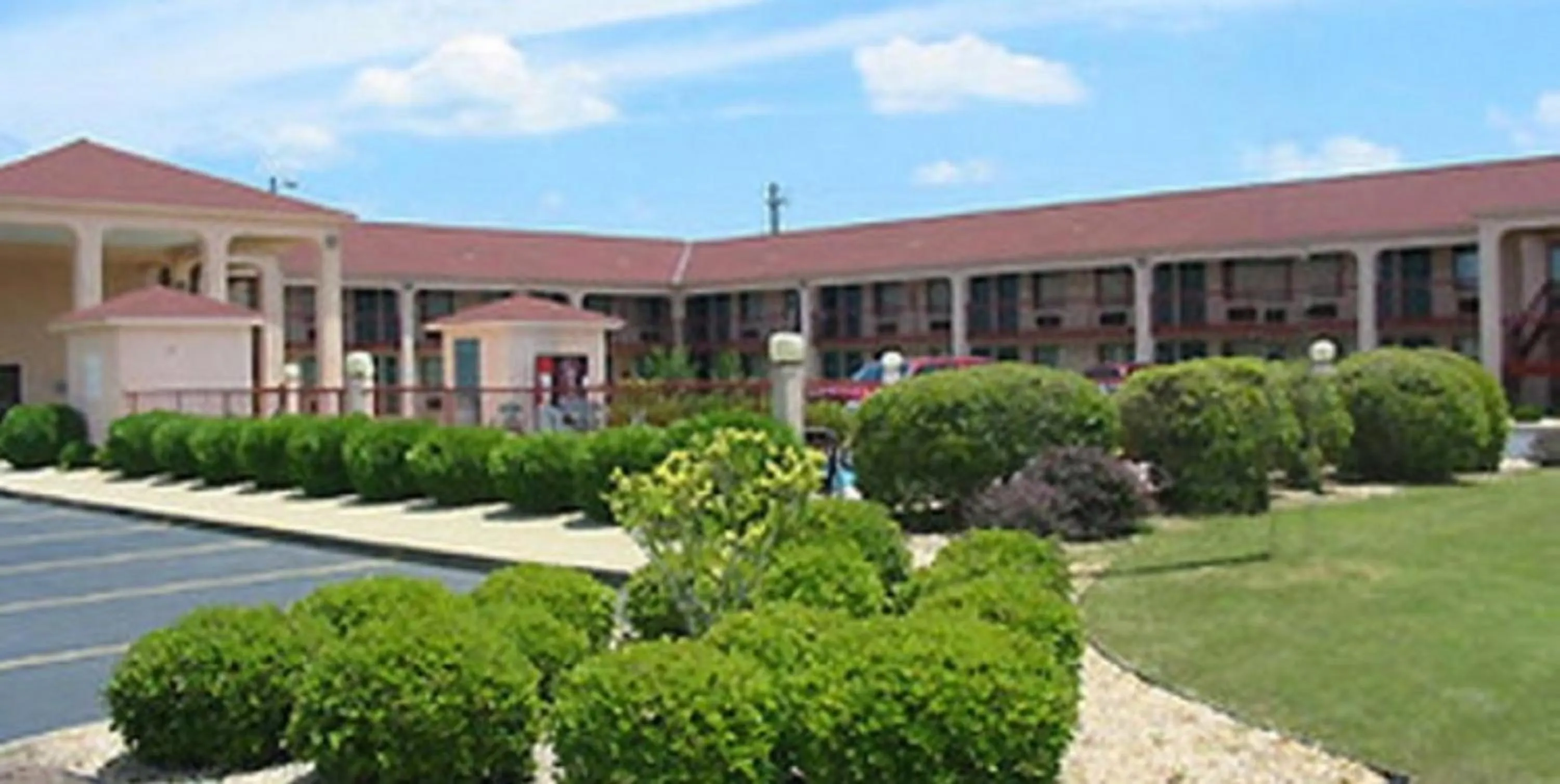 Facade/entrance in Motel 6 Abbeville, AL