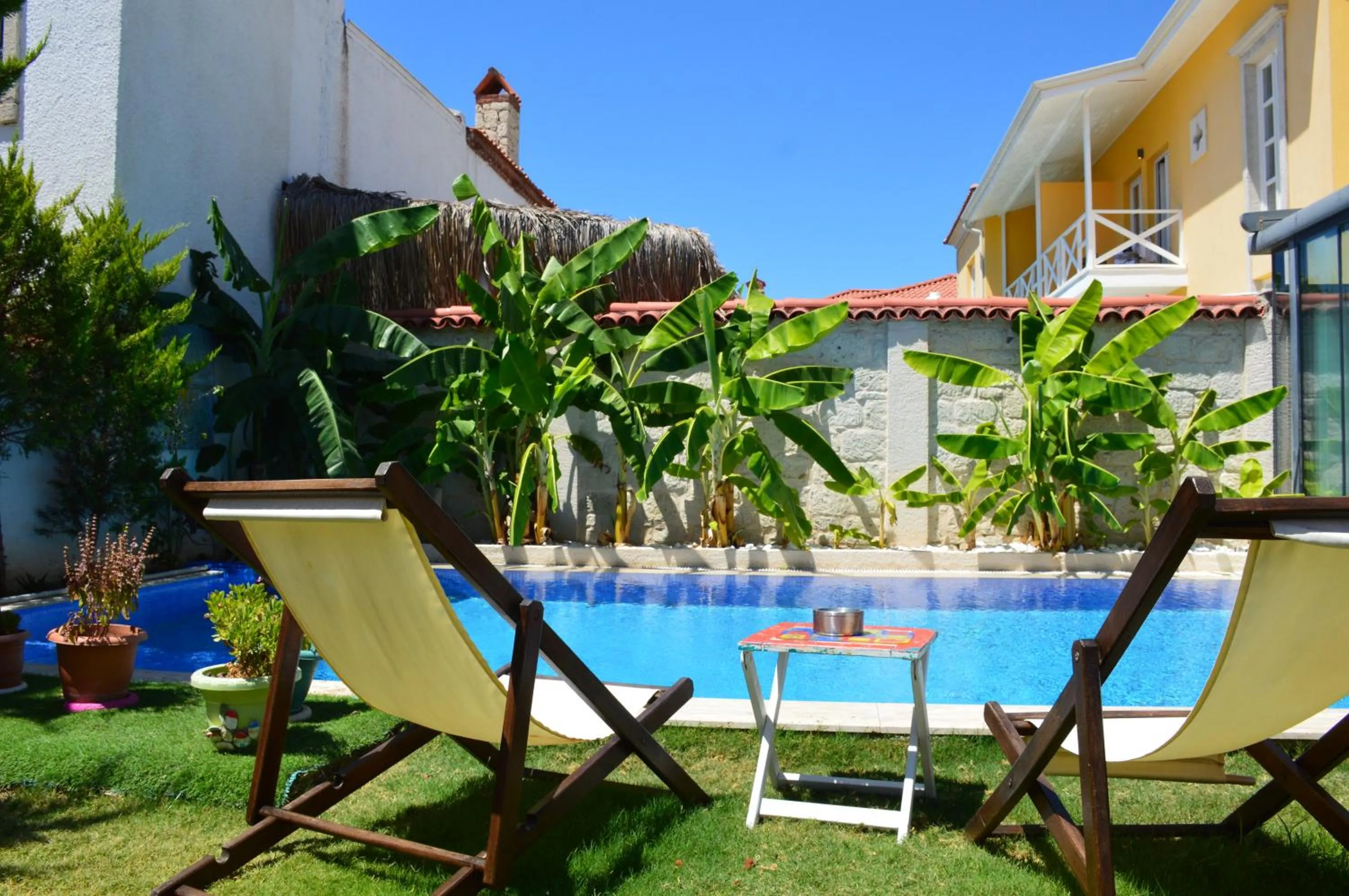 Swimming pool in Kybele Suites Alaçatı