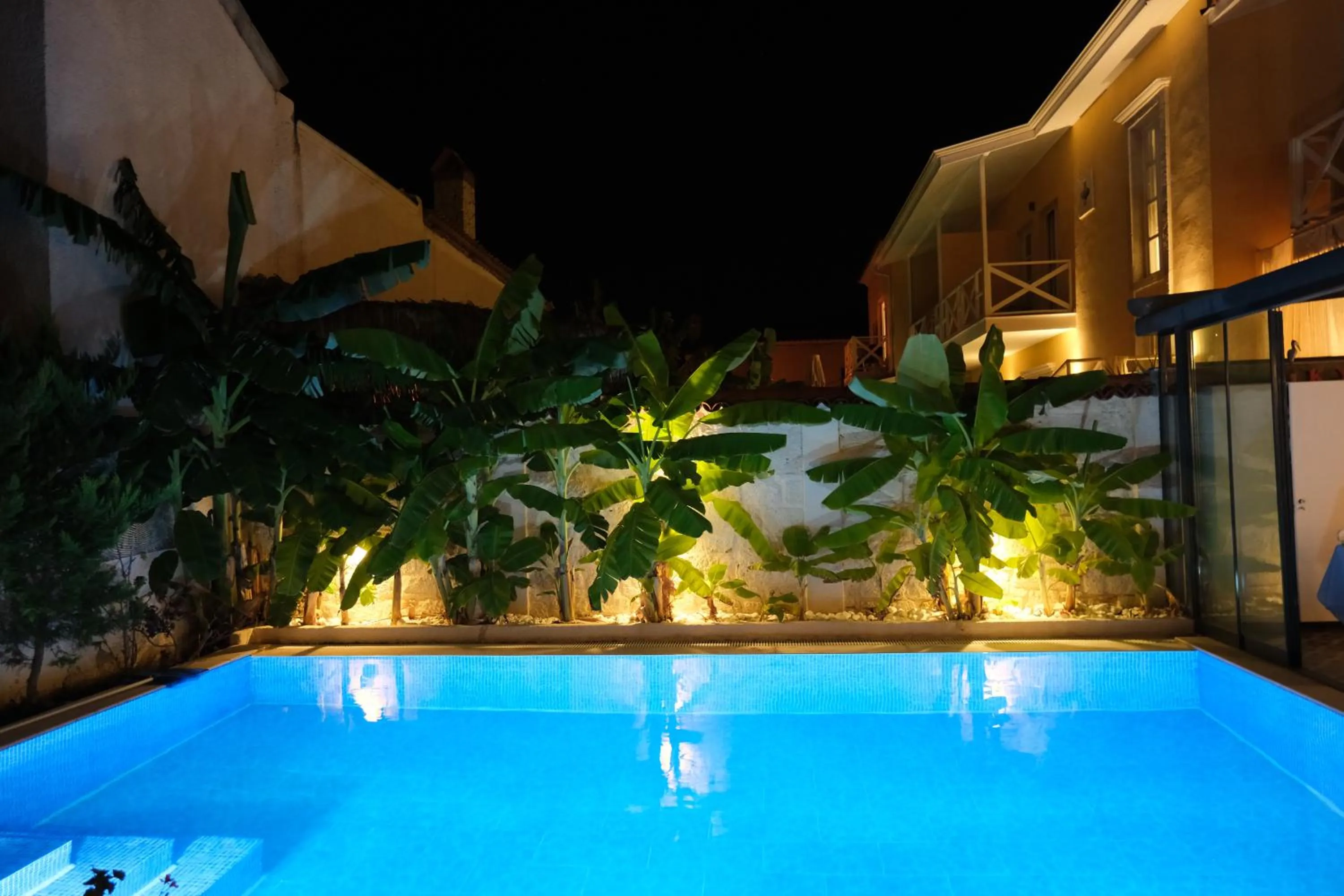 Swimming pool in Kybele Suites Alaçatı