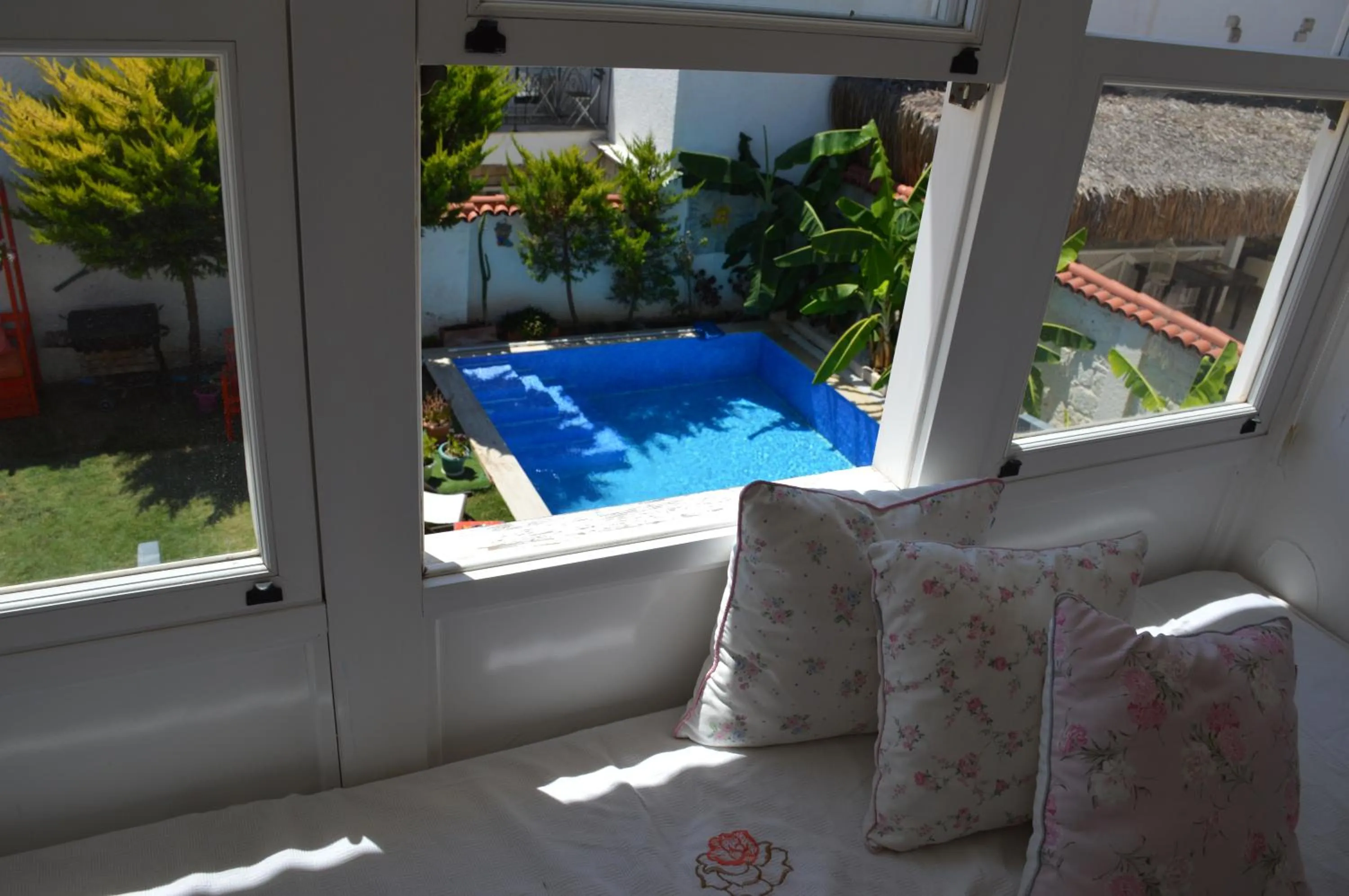 Pool view in Kybele Suites Alaçatı