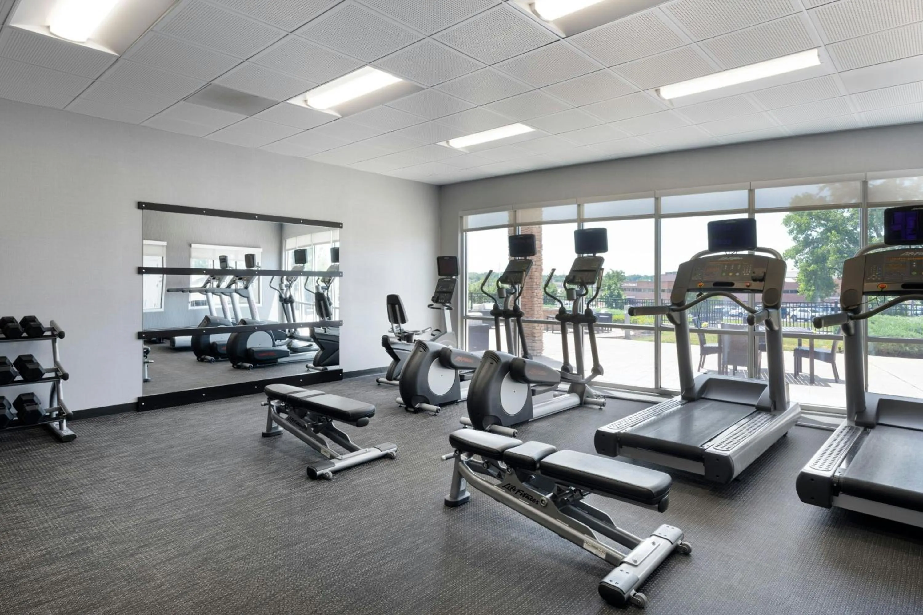 Fitness centre/facilities in Courtyard by Marriott St. Louis St. Peters